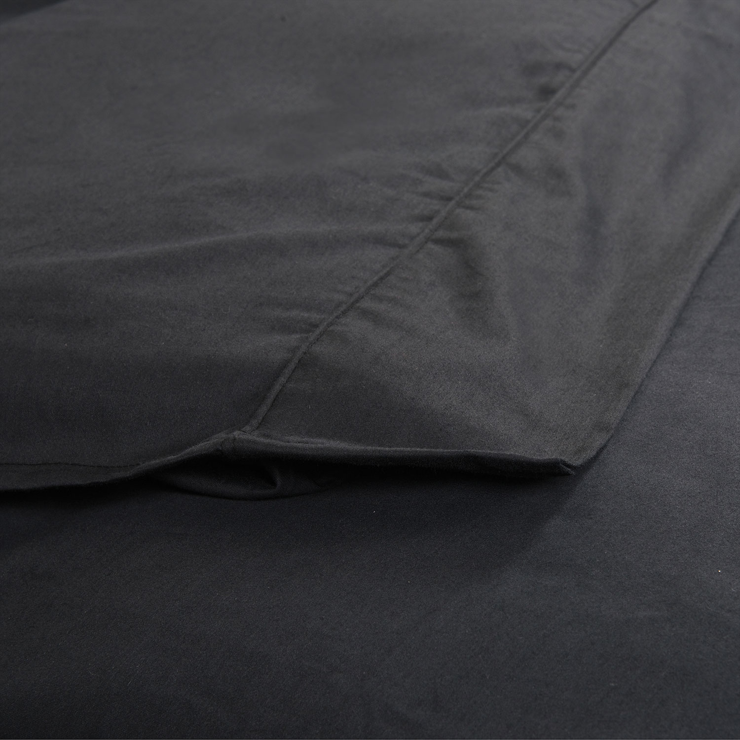 Maholi Maxwell Collection 230 Thread Count Egyptian Cotton Duvet Cover Set - Queen - Black