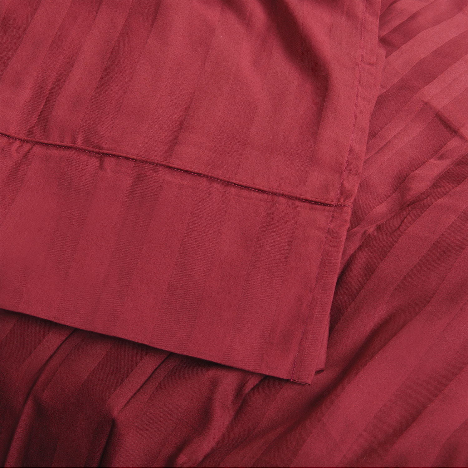 Ensemble de draps en coton fin contexture 233 Damask Stripe de Maholi - Lit 1 place - Rubis