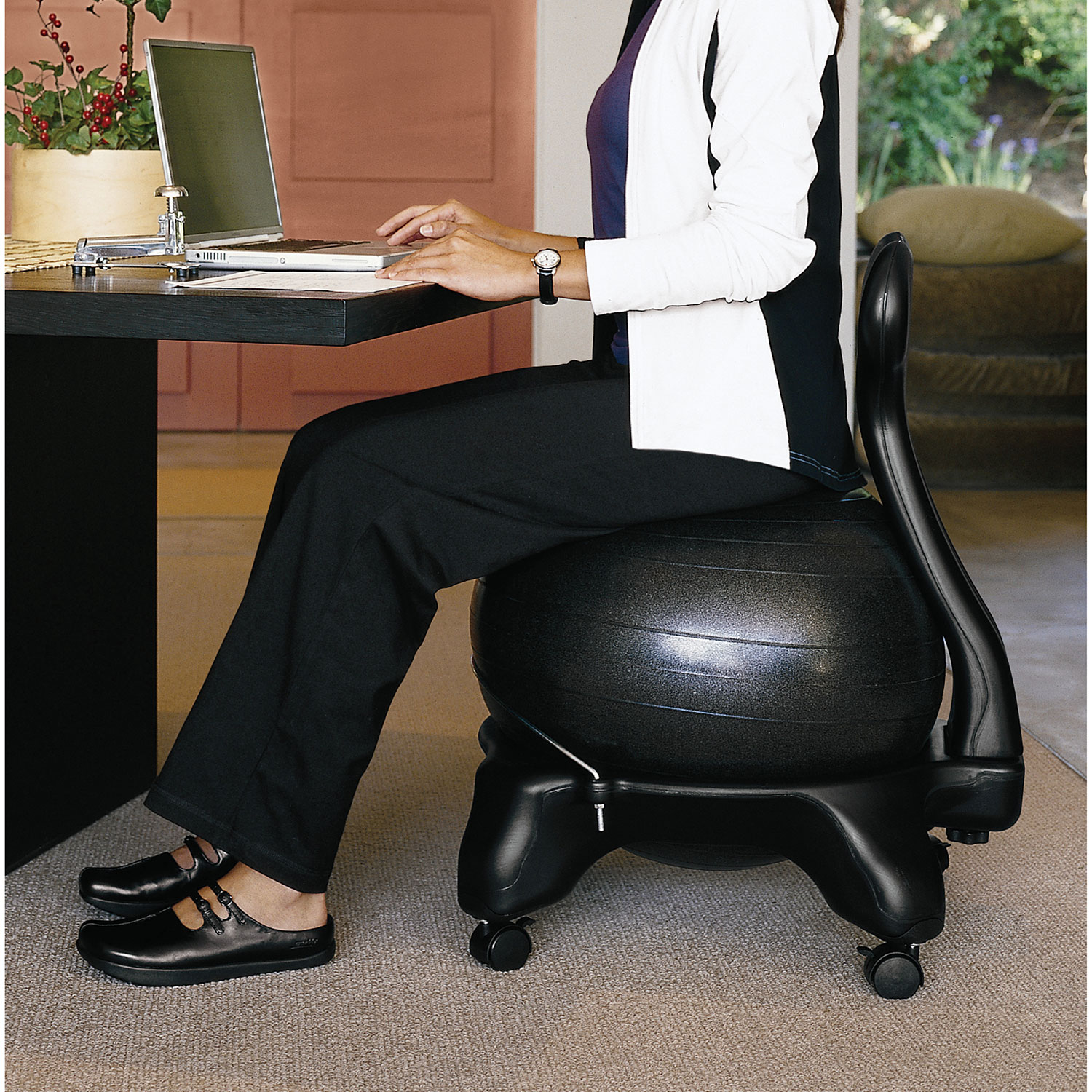 gaiam balance ball chair with dvd (zkockt6002cf) - charcoal gaiam balance ball chair with dvd (zkockt6002cf) - charcoal