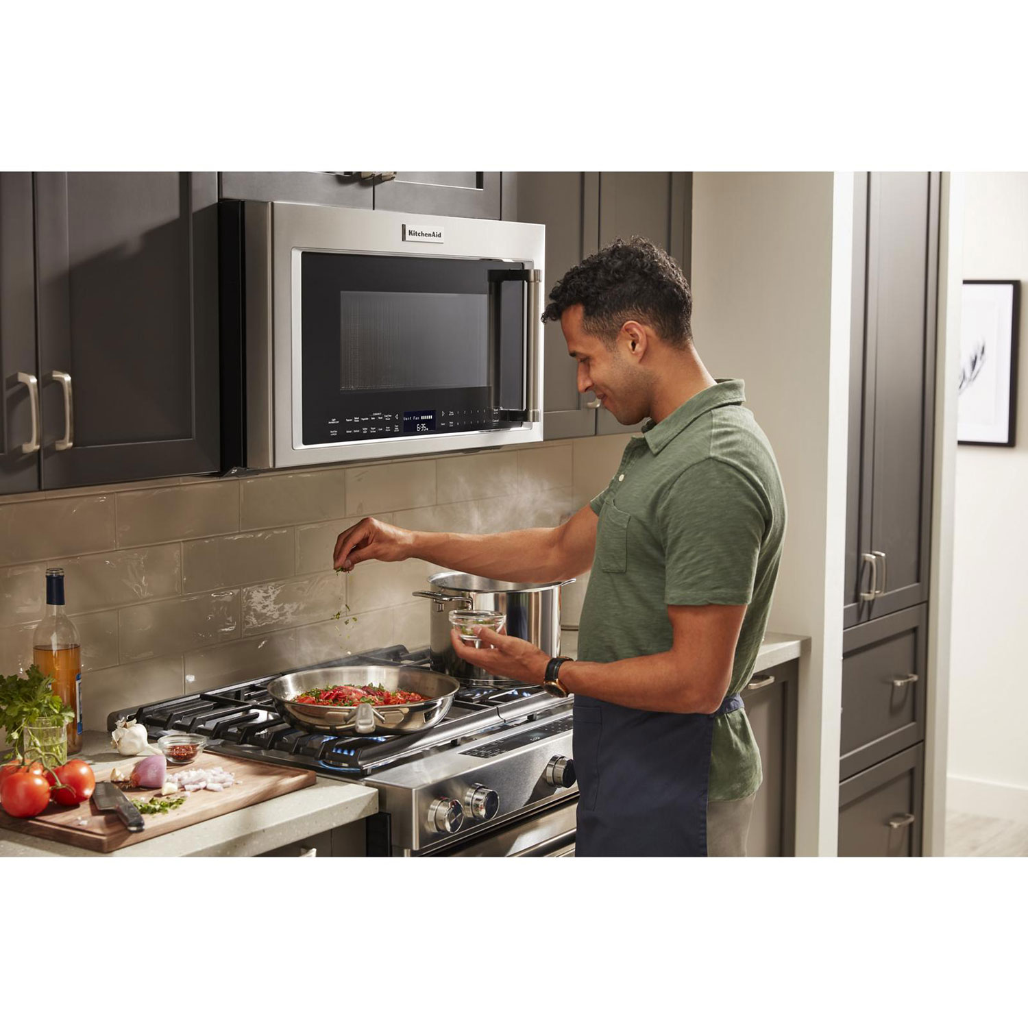 Cuisinière encastrable de 30 po à 5 brûleurs avec four à convection de 6,5 pi3 de KitchenAid - Inox