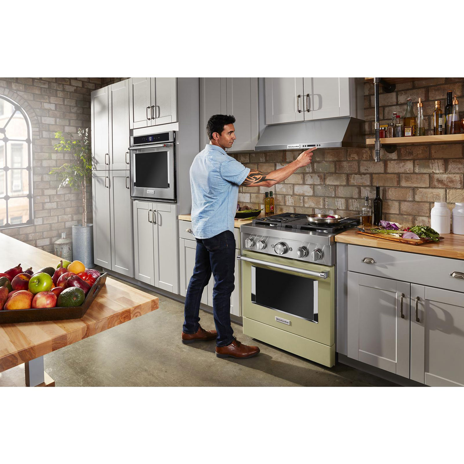 Hotte de dessous d'armoire 30 po de KitchenAid - Acier inoxydable