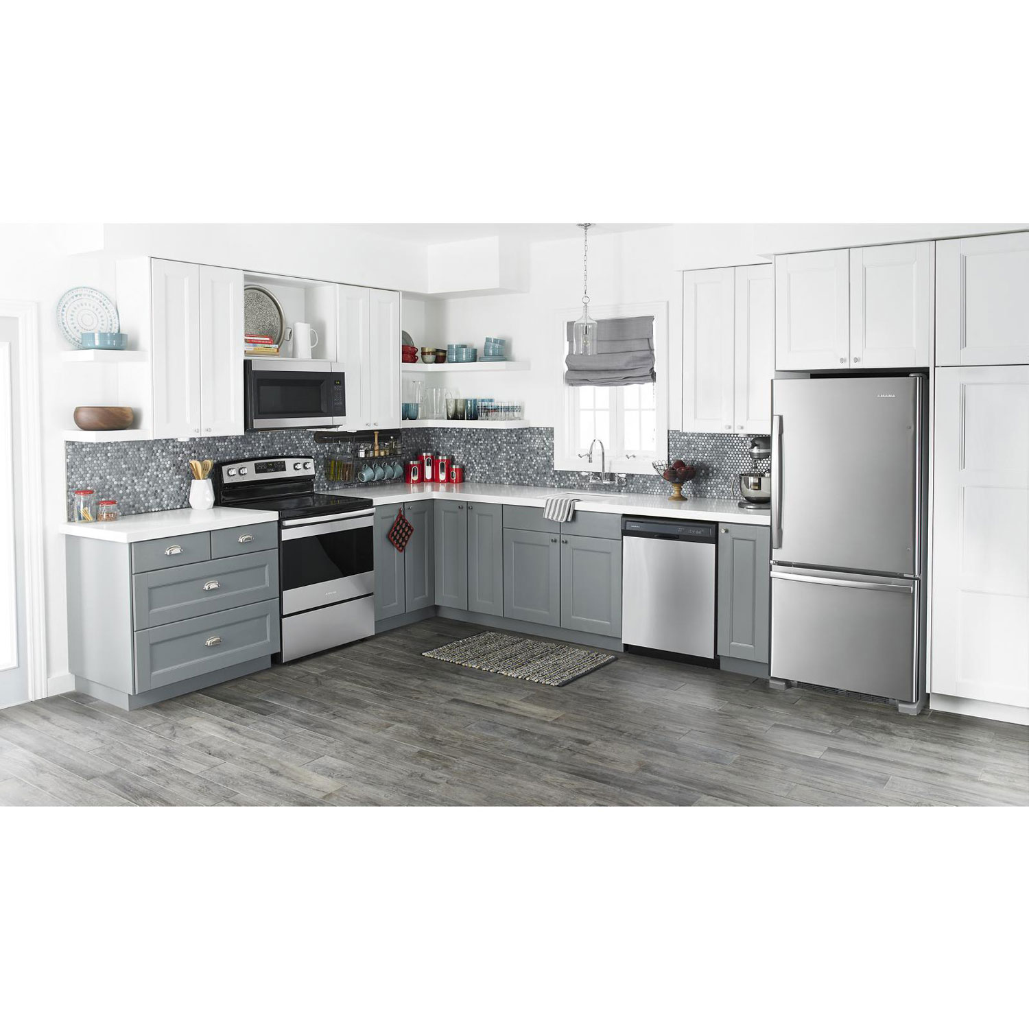 Réfrigérateur à congélateur inférieur 18,7 pi3 30 po d'Amana - Acier inoxydable