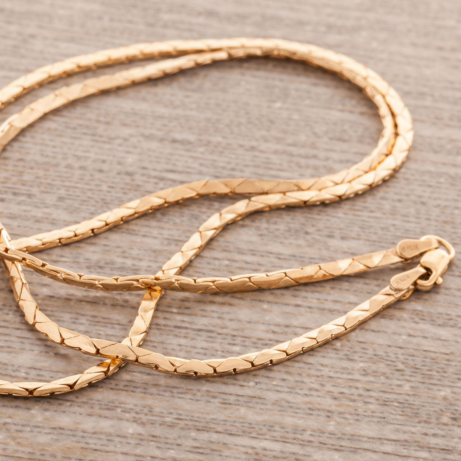 Chaîne en or doublé de 14 ct de 22 po à mailles ovales