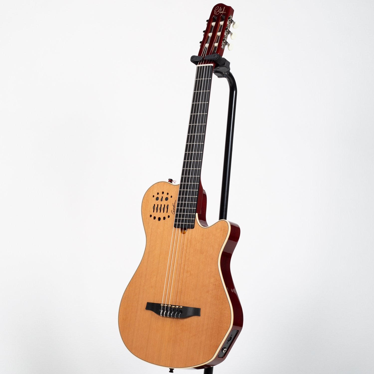 Godin Multiac Grand concert sa guitare classique