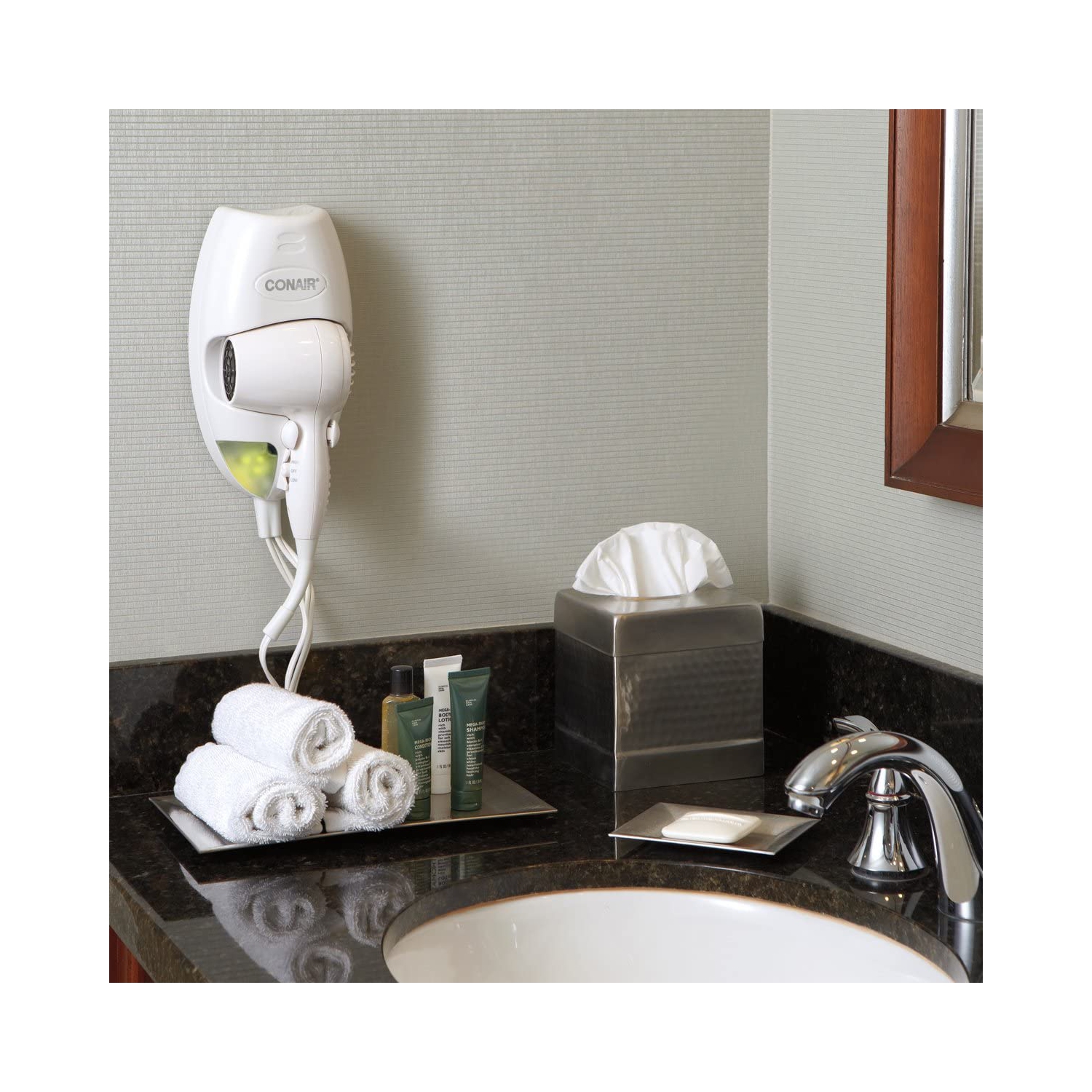 Sèche-cheveux mural compact de 1600 watts à 2 réglages de chaleur et 2 vitesses, blanc