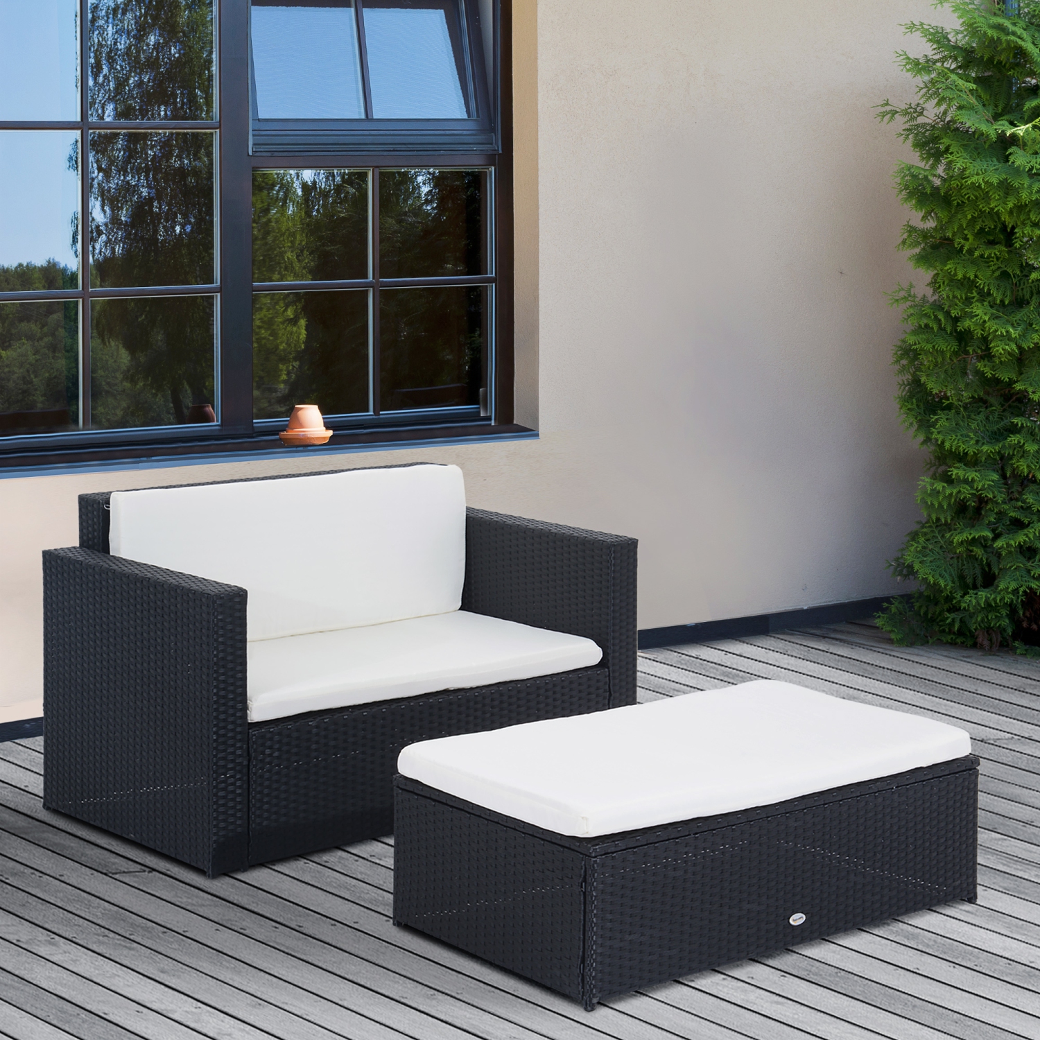 Ensemble de 2 meubles de patio en osier Outsunny, pouf double, ensemble de détente extérieur en rotin PE, causeuse et pouf deux places, blanc crème
