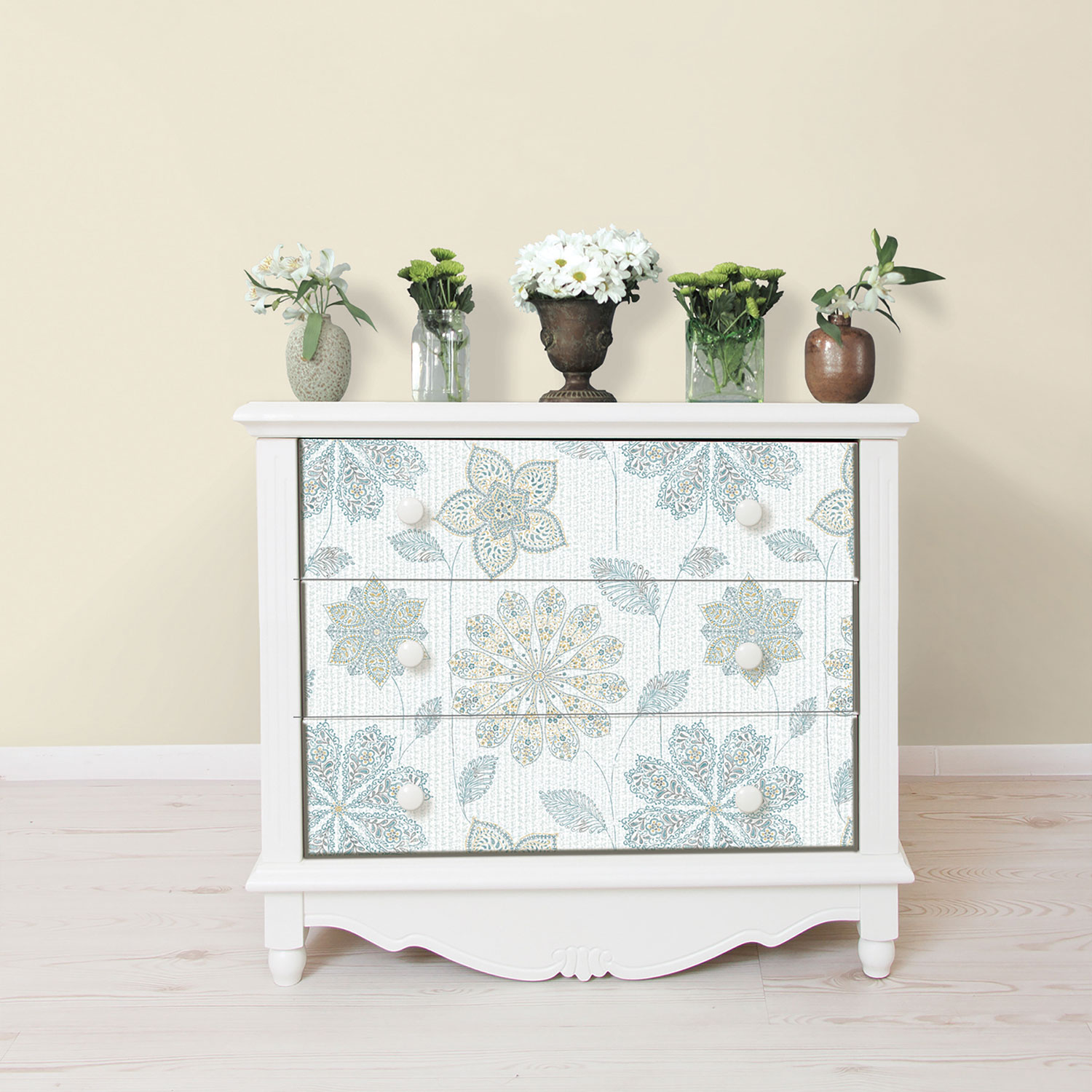 Papier peint autocollant Gypsy Floral de NuWallpaper - Bleu