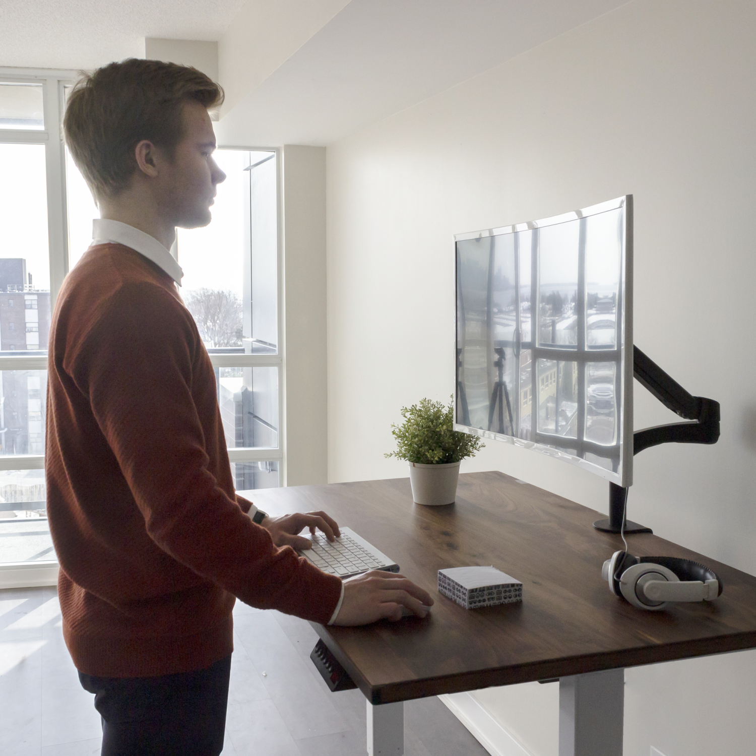 Single Motor Programmable Standing Desk - Grey