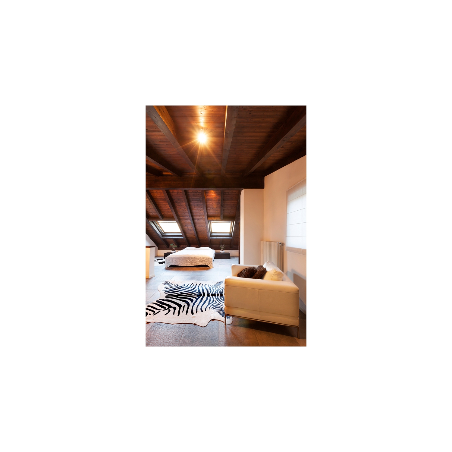 Linon RUG-CH04 Full Skin Tufted Indoor Area Rug - Cowhide Zebra Print Black