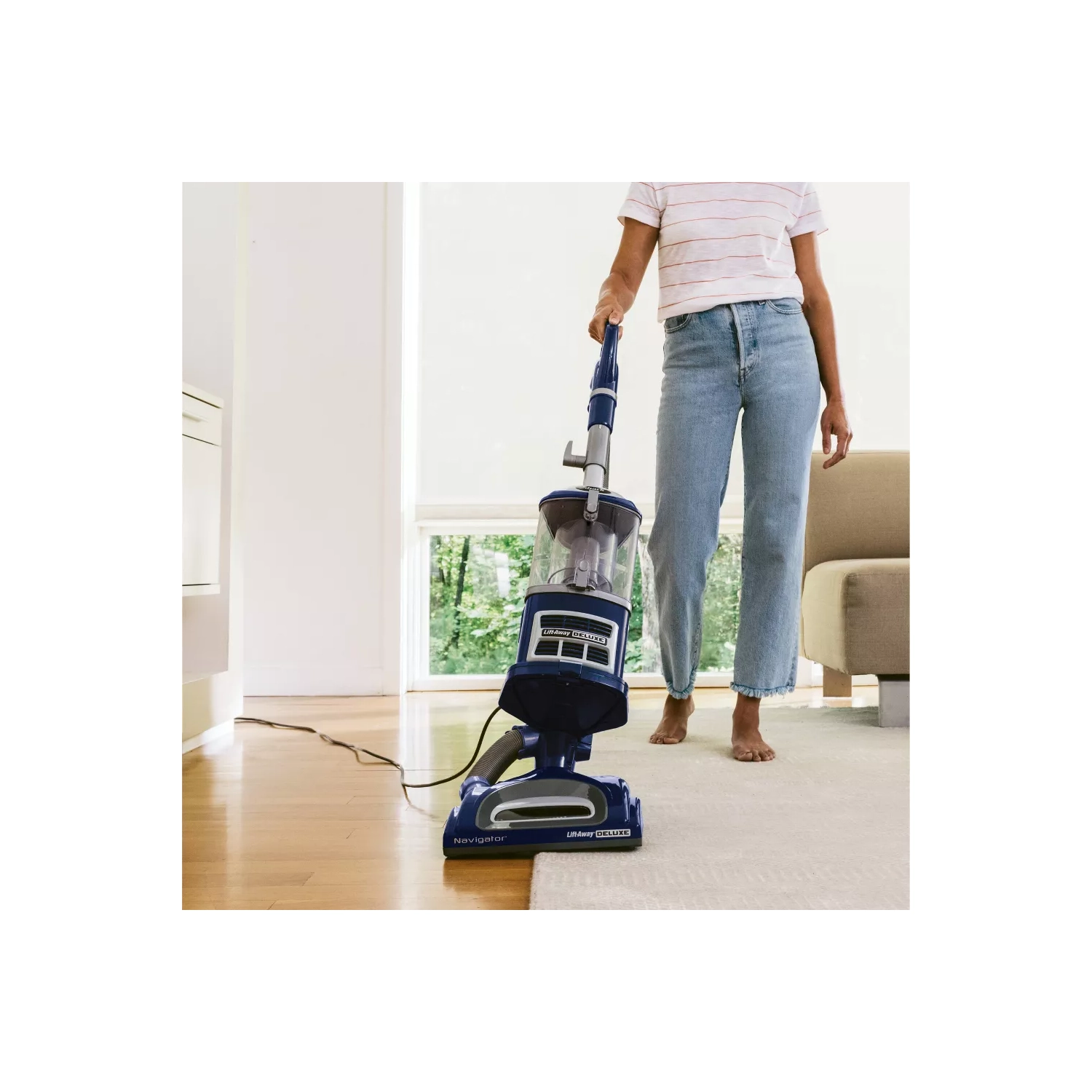 Shark NV360 Navigator Lift-Away Deluxe Upright Vacuum, Blue