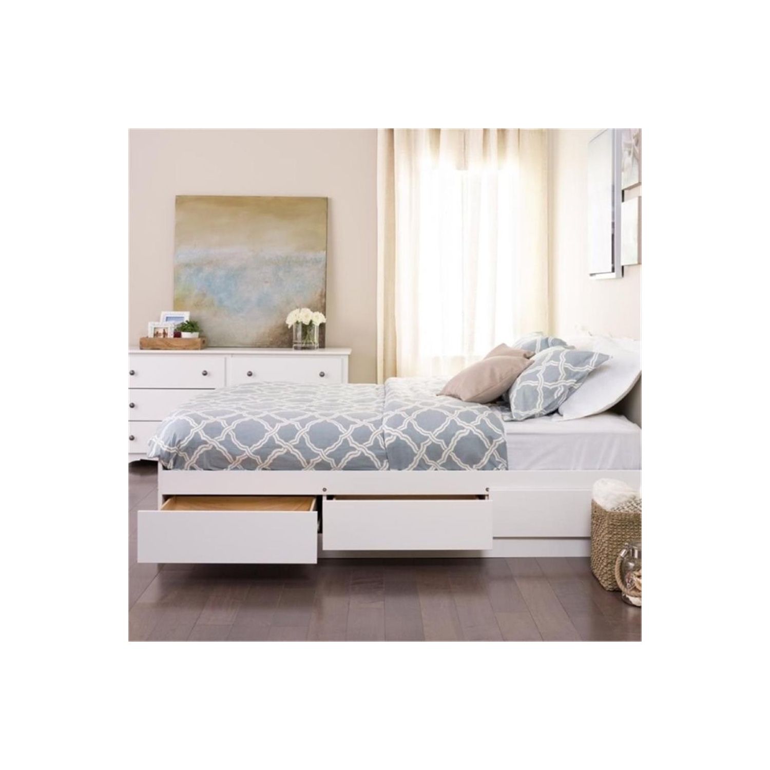 Lit double avec rangement blanc de Prepac