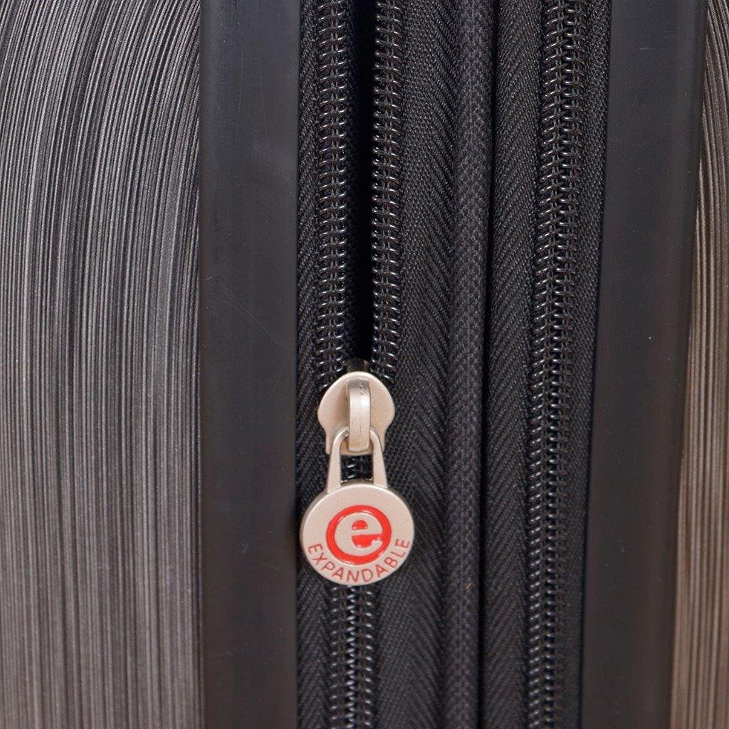 Air Canada 3 Piece Spinner Set 20", 24" & 28" Lightweight Hardside Upright Luggage [ Charcoal ]