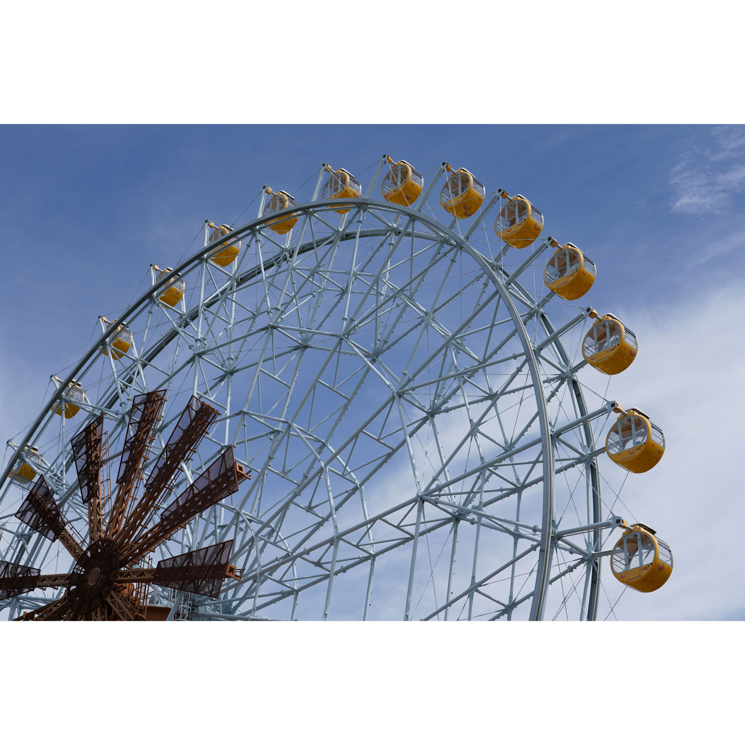 Téléobjectif grand-angle à zoom G OSS plein format à monture E FE 24-105 mm f/4 de Sony