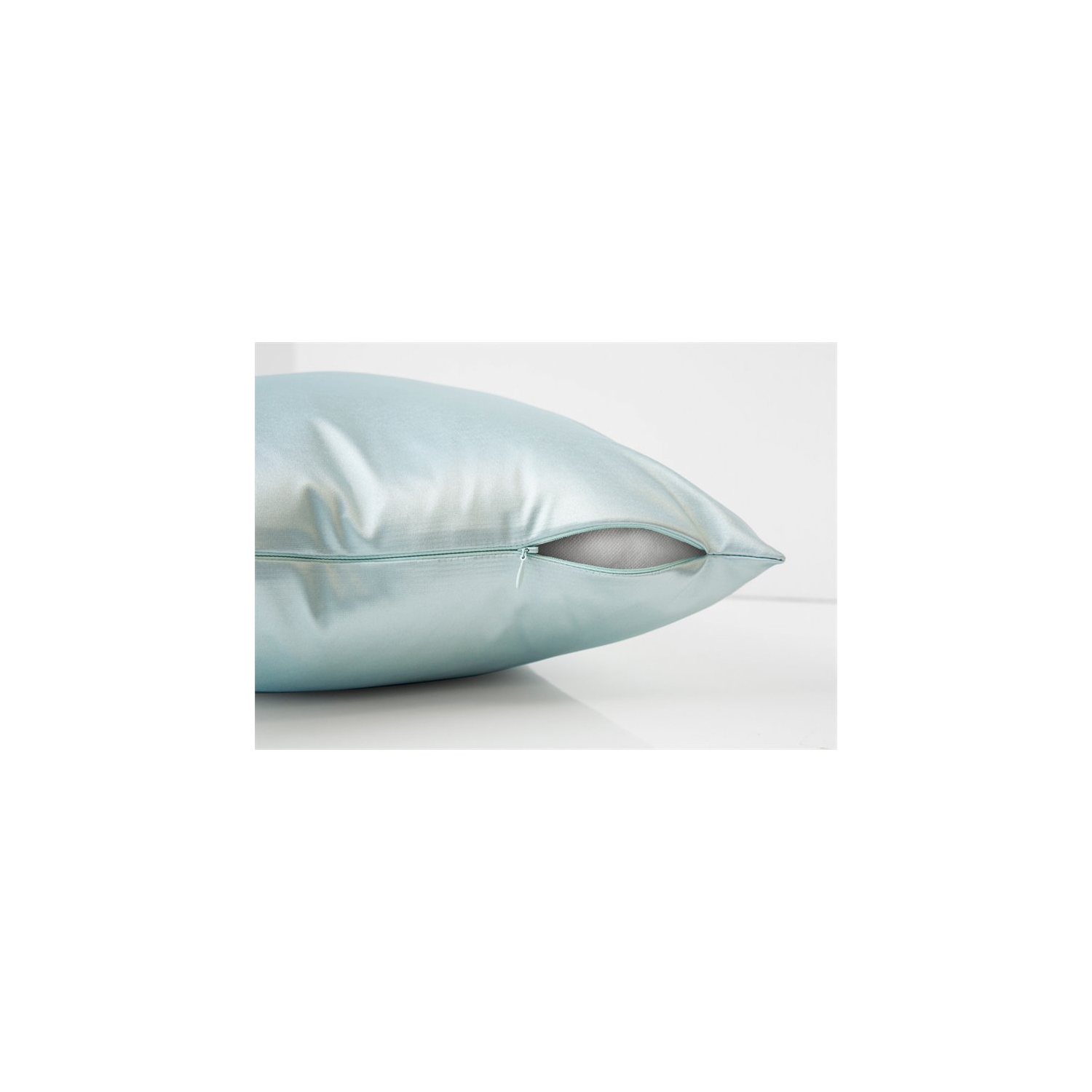 PILLOW - 18"X 18" / MINT SATIN / 1PC