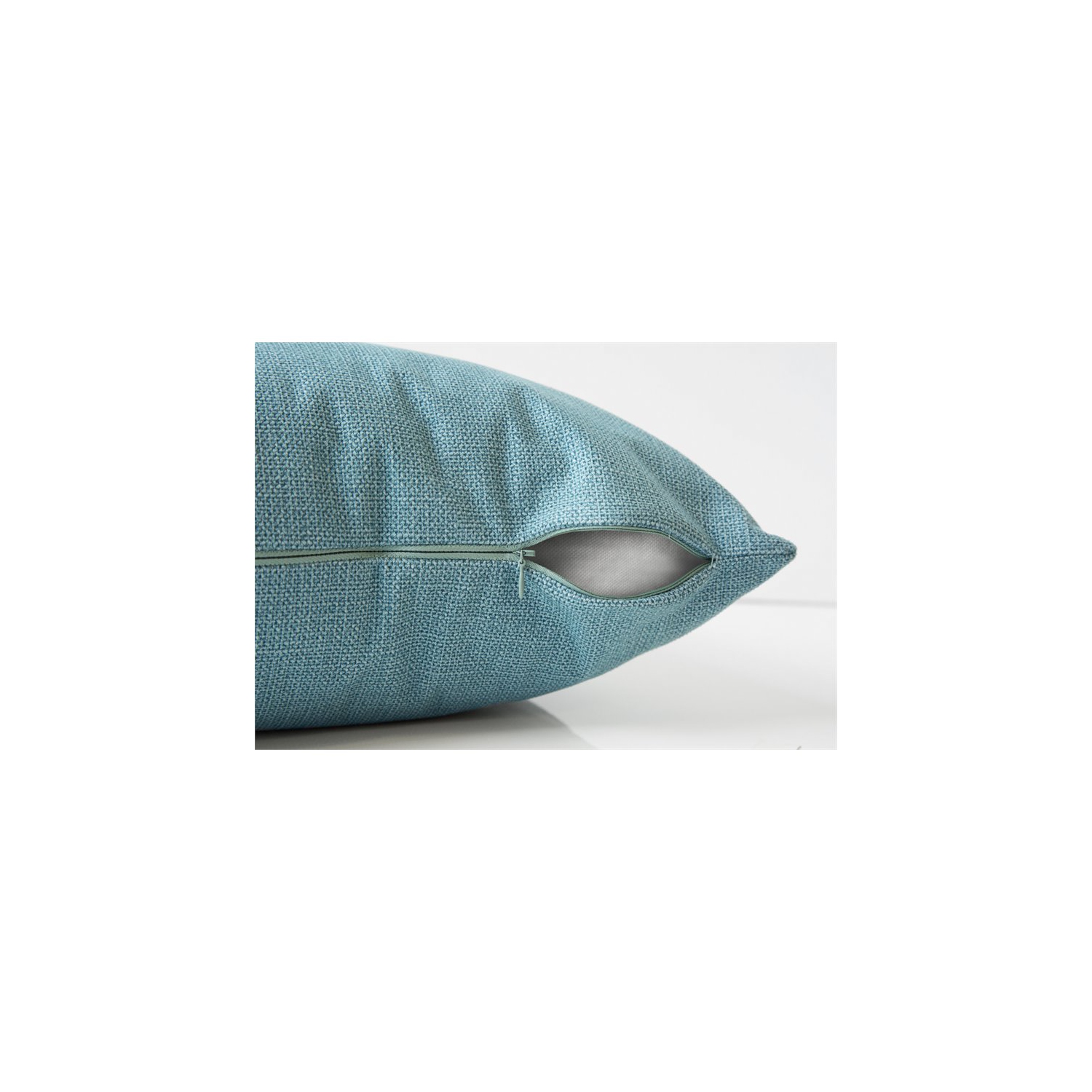 PILLOW - 18"X 18" / PATTERNED LIGHT GREEN / 1PC