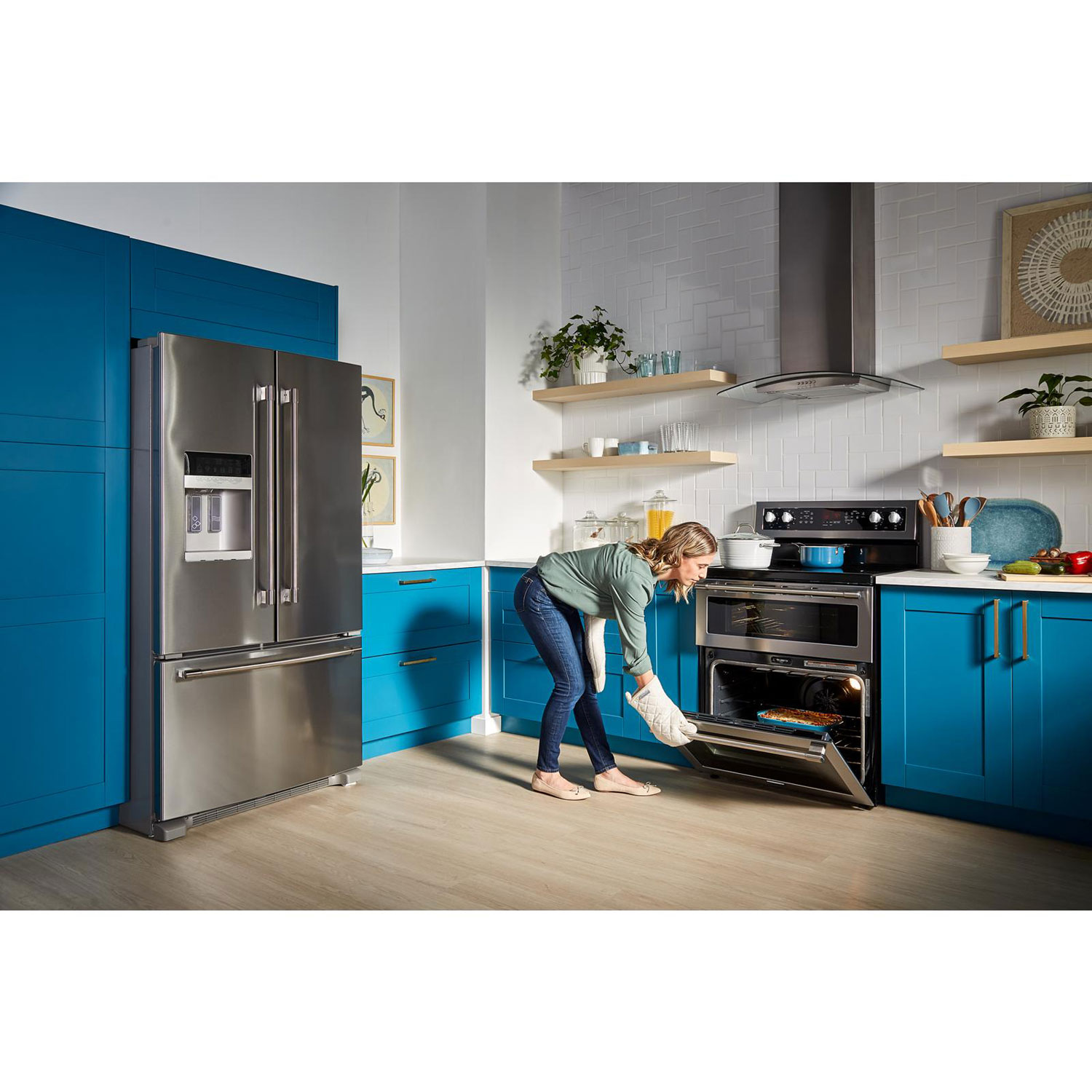 Réfrigérateur deux portes 25 pi³ 36 po avec éclairage DEL de Maytag - Acier inoxydable