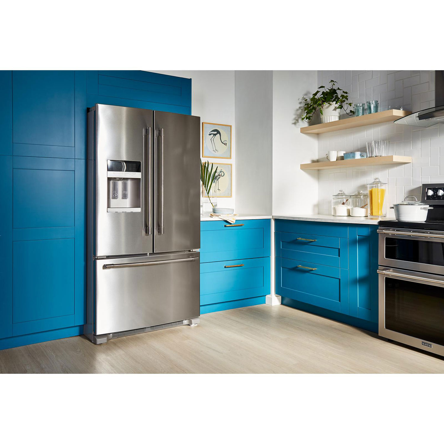 Cuisinière électrique autonome lisse 5 éléments/double four conv. 30 po de Maytag-Inox