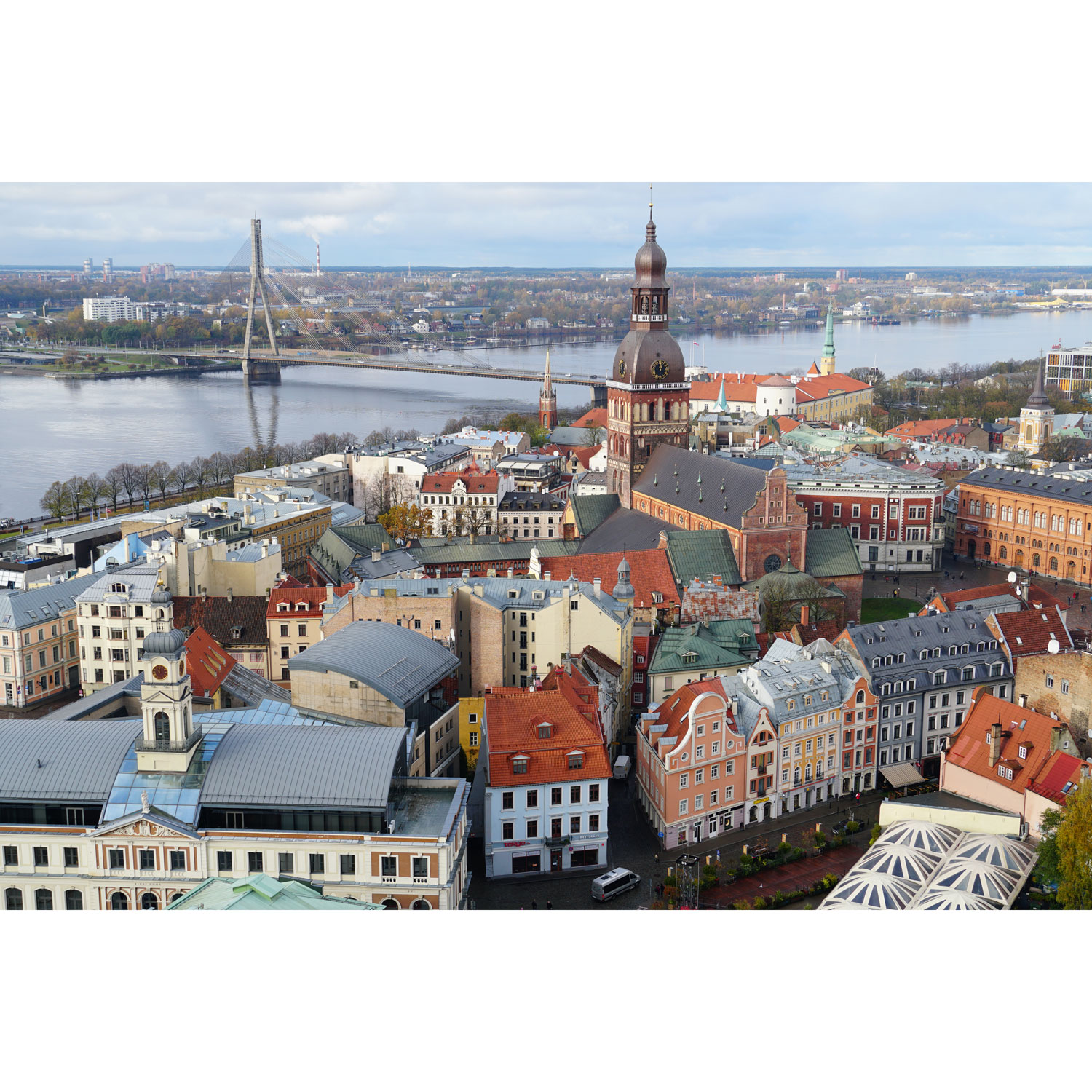 Sony E-Mount APS-C 18-135mm f/3.5-5.6 OSS Optical SteadyShot Wide Telephoto 7.5x Zoom Lens