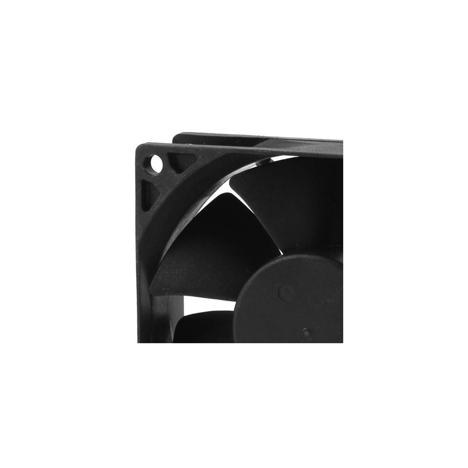 Le ventilateur de 80 mm à roulement à manchon 12 V d’axGear pour boîtier d’ordinateur ATX est conçu pour refroidir