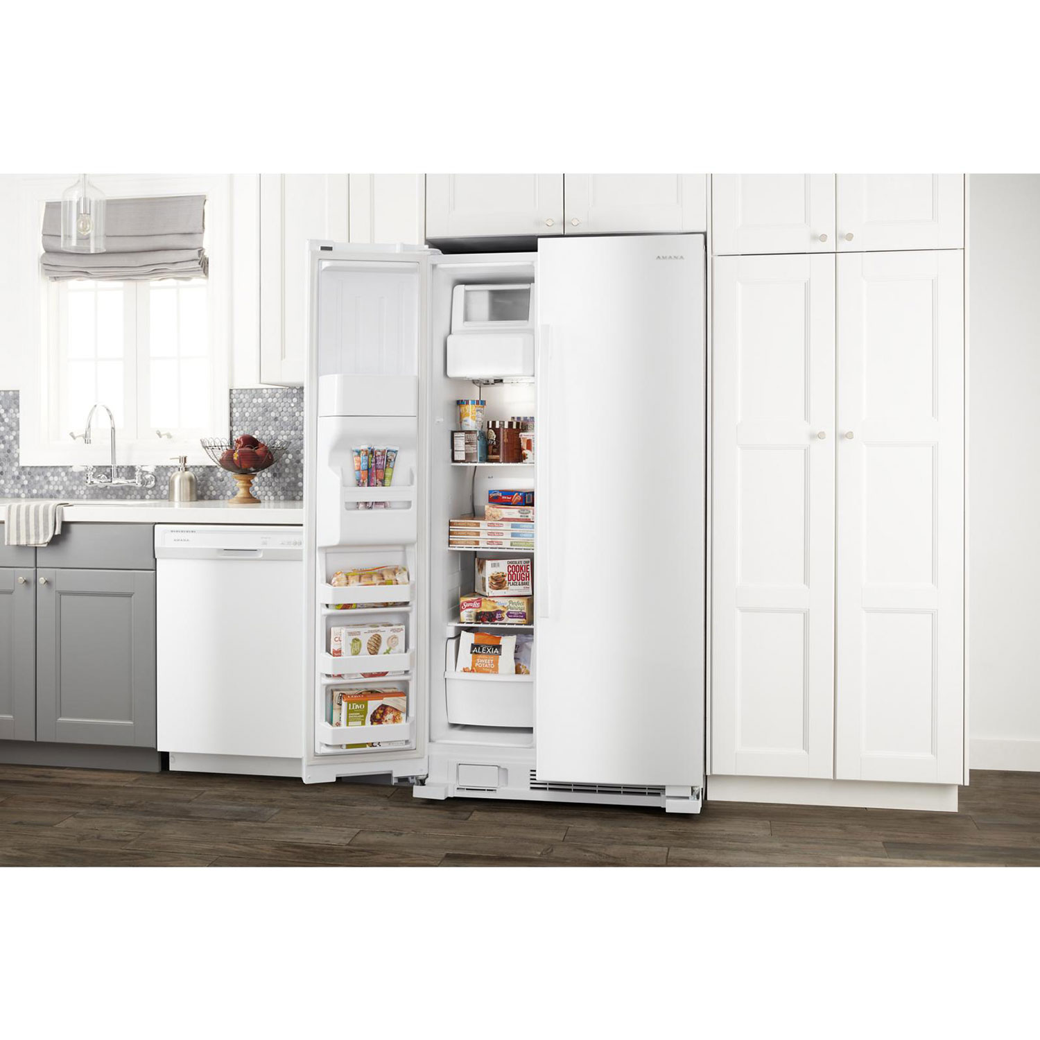 Amana 33" 21.4 Cu. Ft. Side-By-Side Refrigerator with Water & Ice Dispenser - White