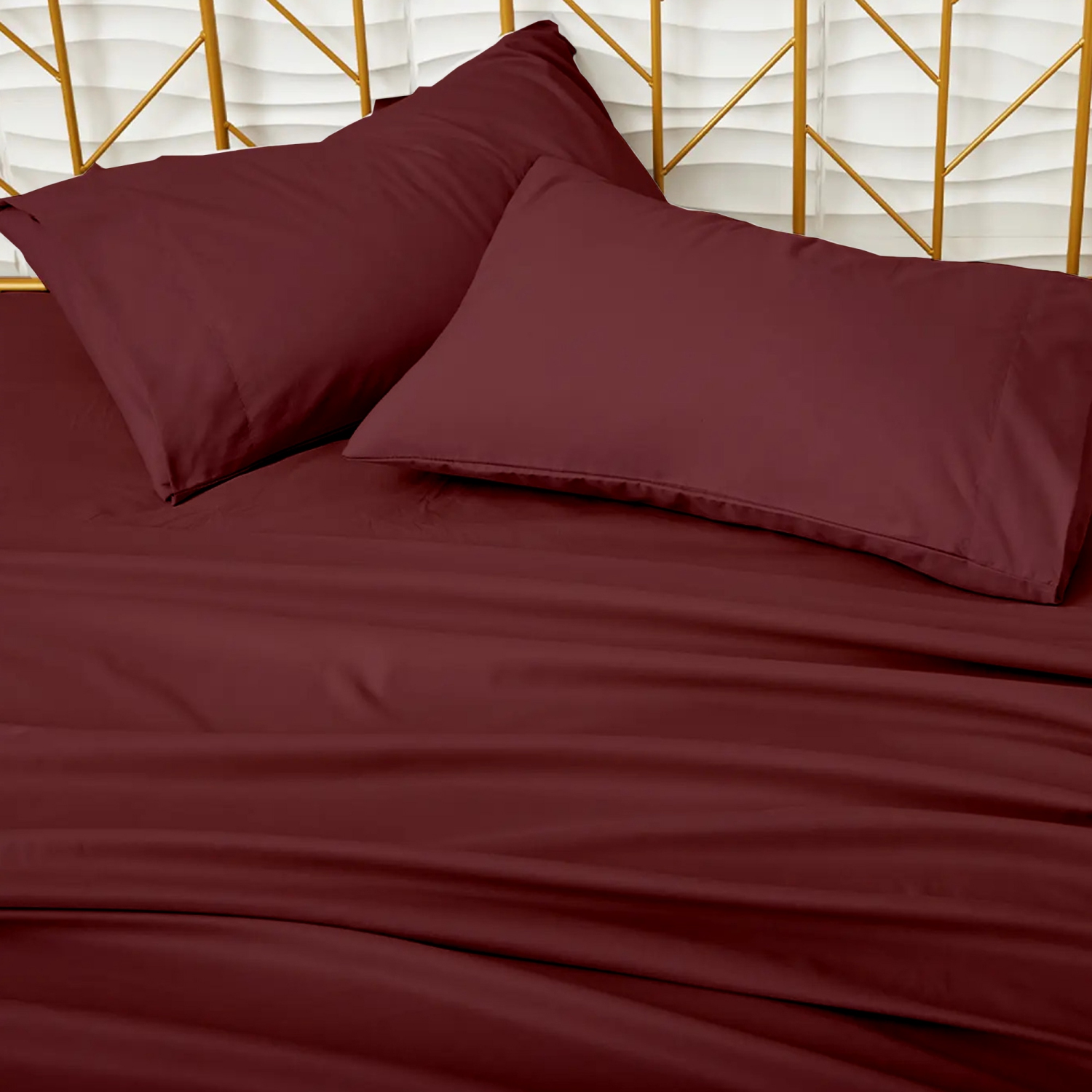 EGYPTIAN COMFORT - Silky Smooth Lightweight Bed Sheet Set - Brushed Micro - Deep Pocket - 4 Piece Set - Queen Burgundy Red