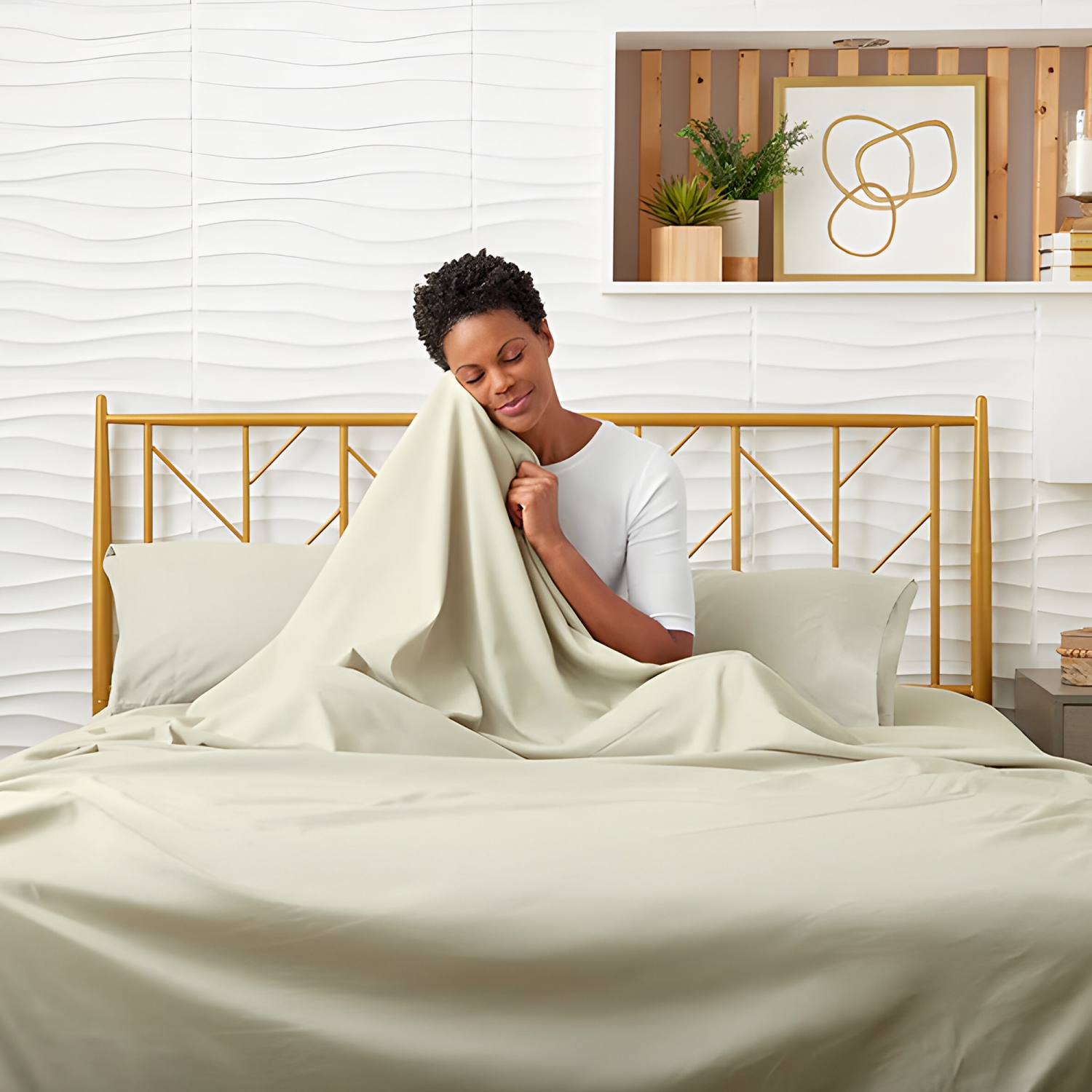 CONFORT ÉGYPTIEN – Ensemble de draps légers soyeux – Micro brossé – Passe profonde – Ensemble de 4 pièces