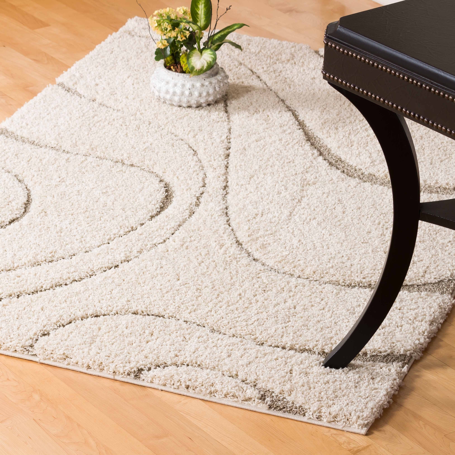 AG Home Oakville 5'3" x 7'7" Area Rug - Cream