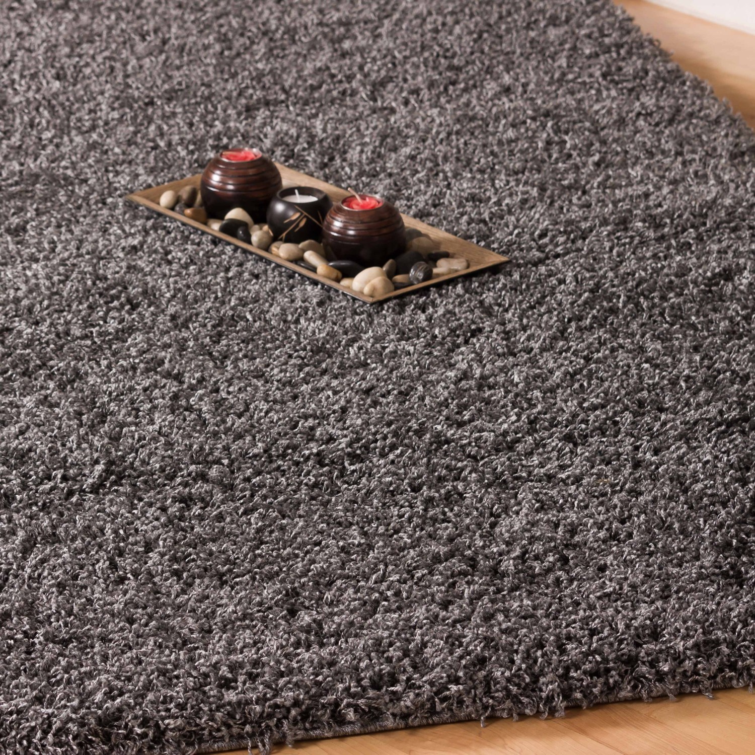 AG Home Victoria 3'11" x 5'7" Shag Area Rug - Charcoal