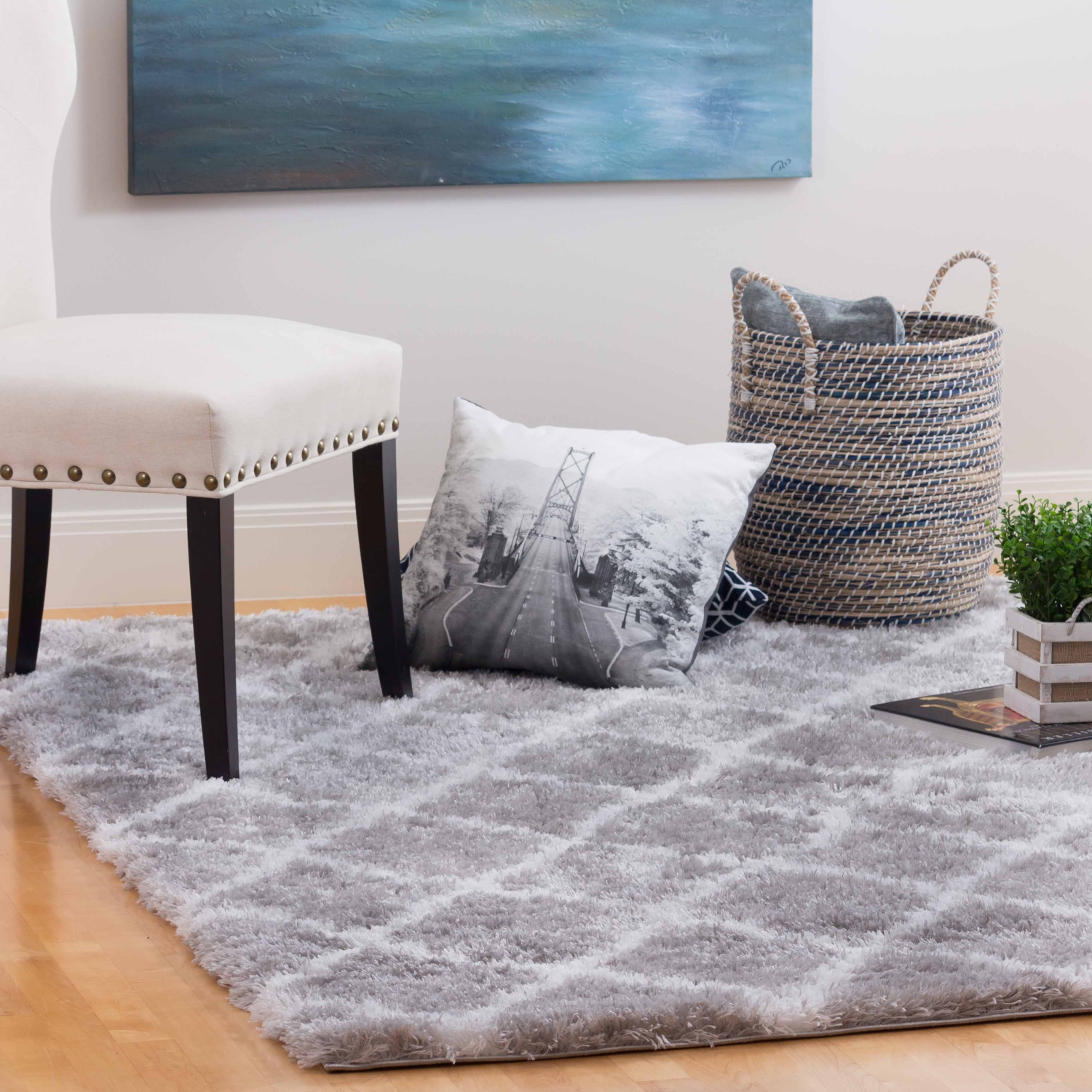 Tapis à poils longs à motif de treillis Kerrisdale, gris, 6 pi 7 po x 9 pi 6 po