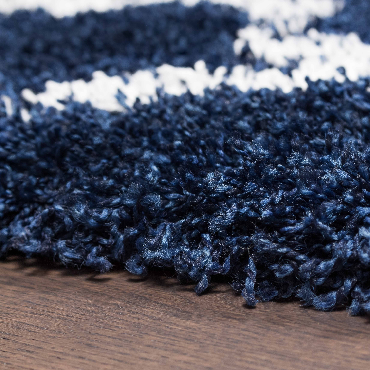 AG Home Victoria Lattice 7'9" x 10'8" Shag Area Rug - Navy