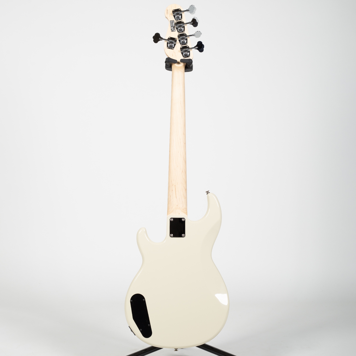 Guitare basse électrique à 5 cordes série BB de Yamaha - Blanc rétro