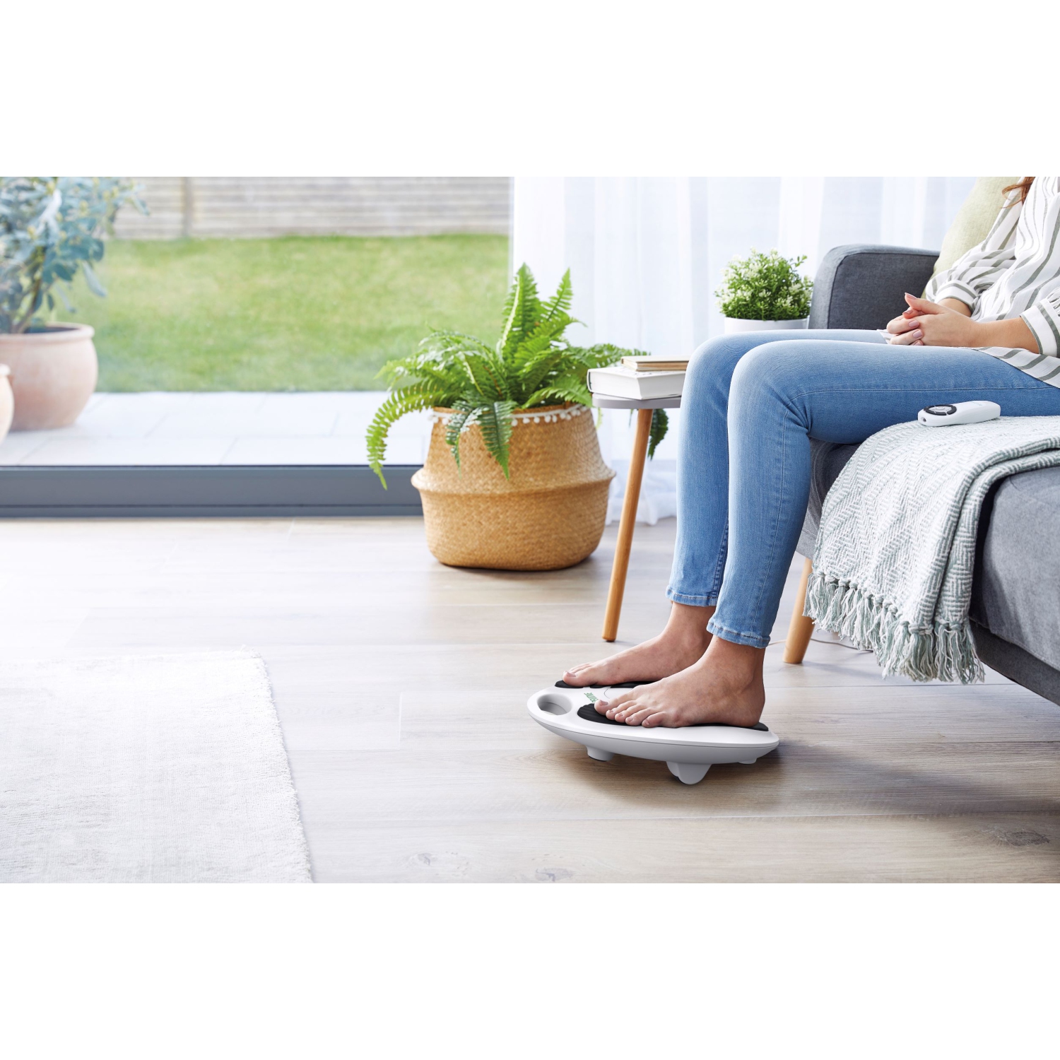 Revitive Medic Circulation Booster - Reduce pain and swelling in legs and feet + TENS Body Pads - FREE SHIPPING