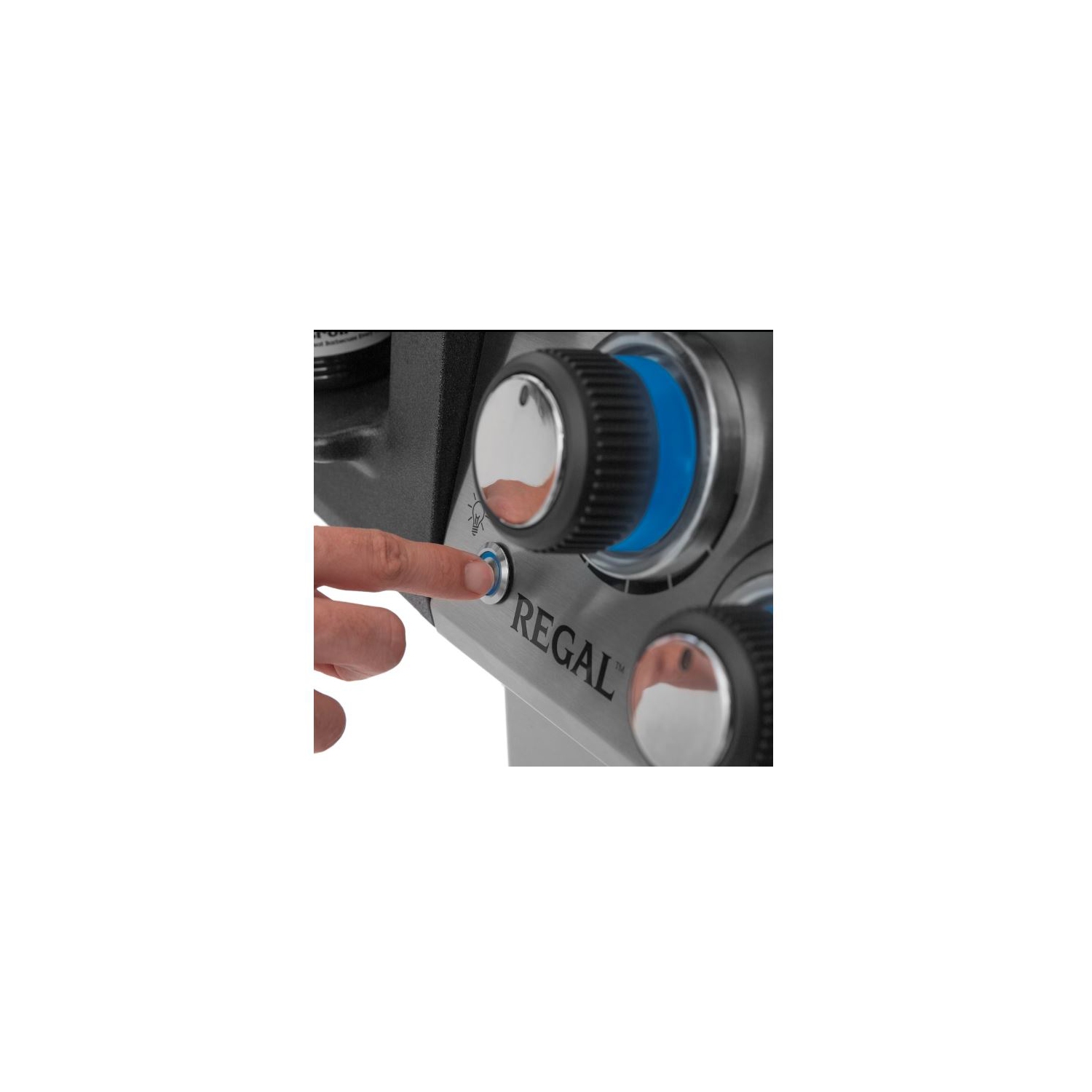 Broil King 958347 Regal S590 Pro Natural Gas Grill