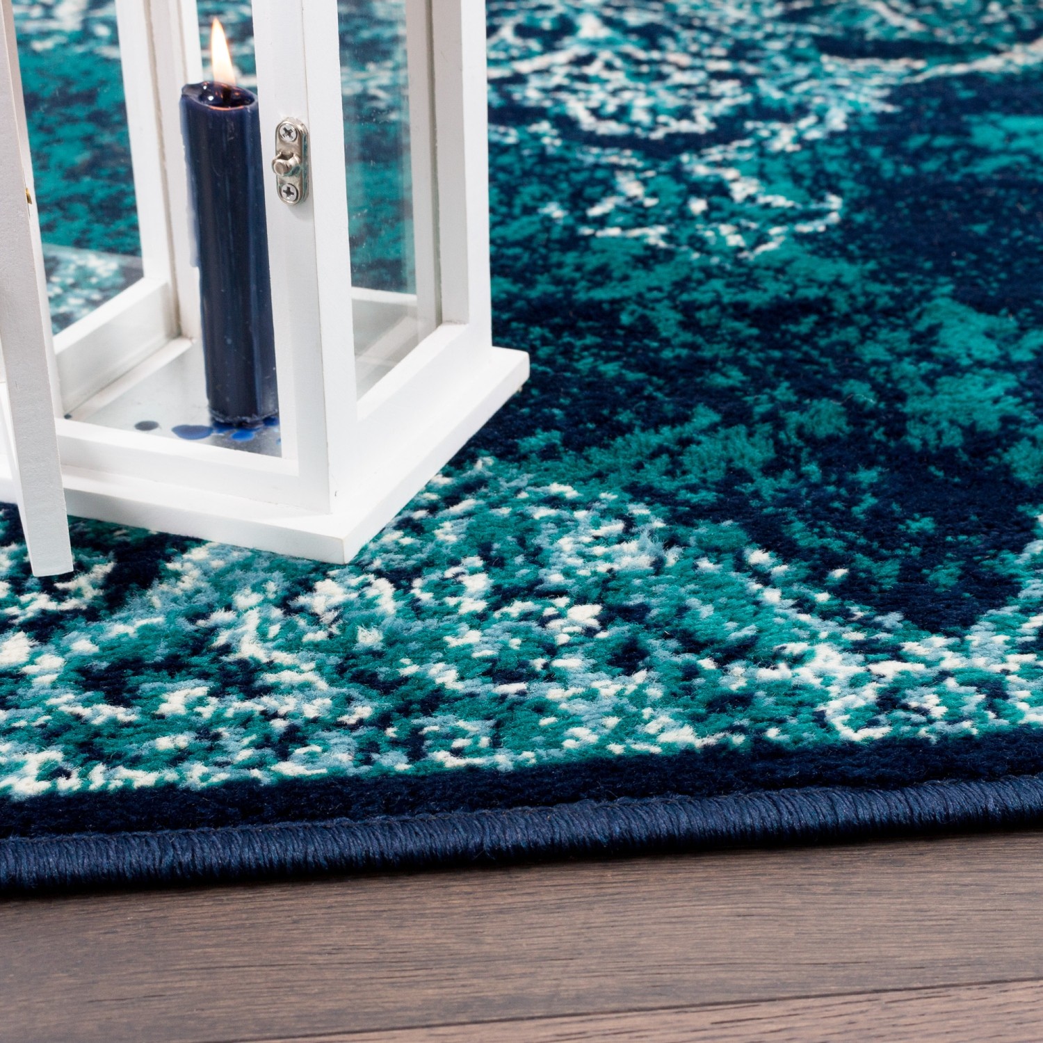 Tapis d'appoint bleu marine/turquoise 6 pi 7 po x 9 pi 4 po Saville Vintage