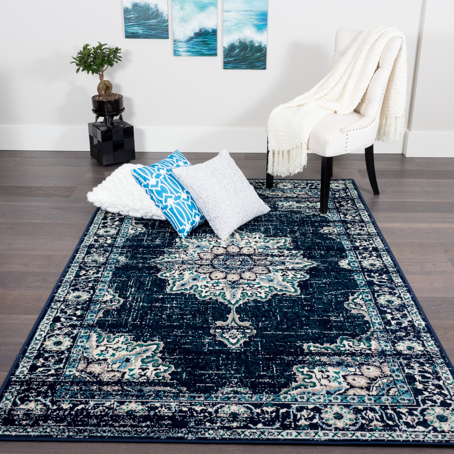 Saville Vintage Navy Area Rug 5'3"x7'8"