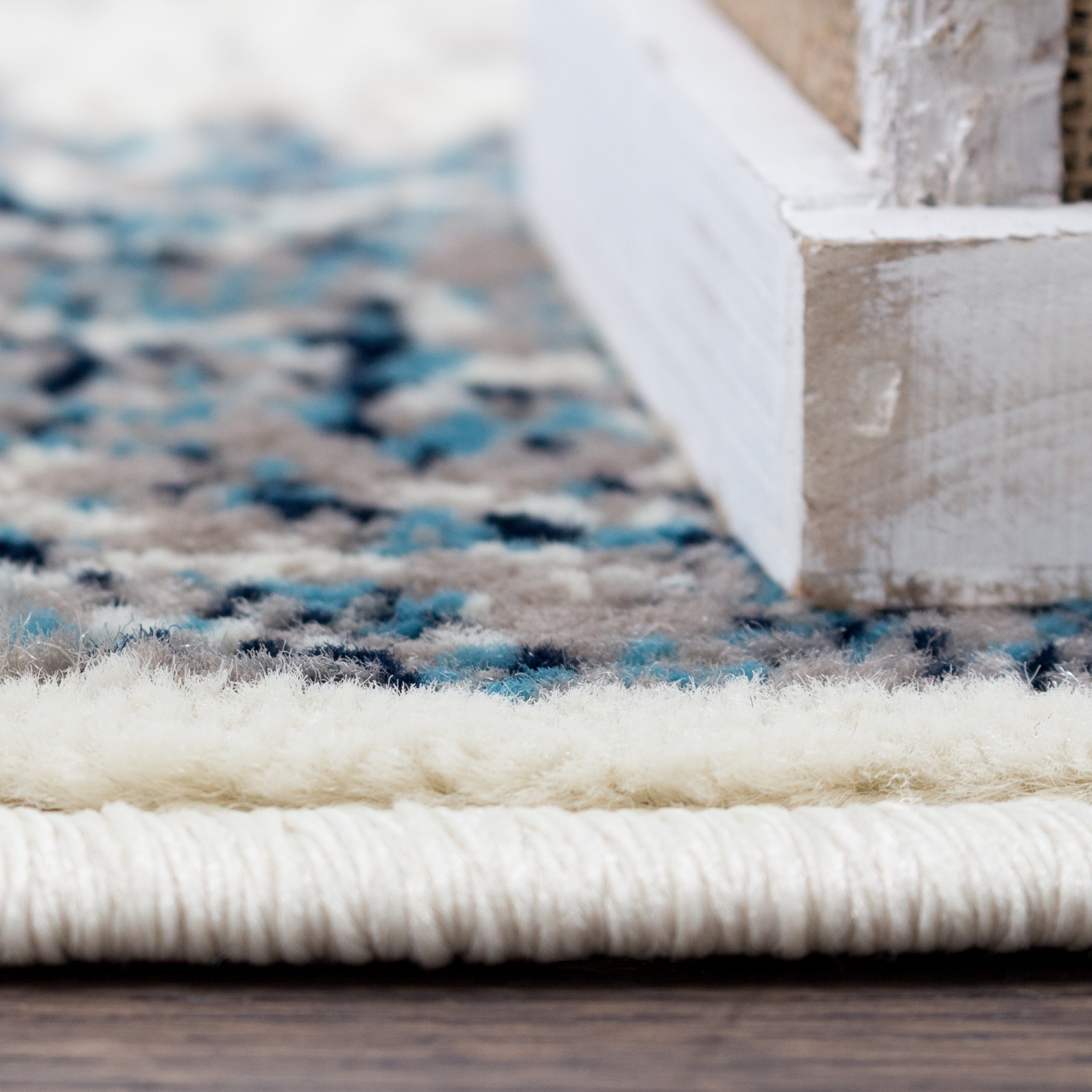 Carpette Saville bleue et beige 5 pi 3 po x 7 pi 8 po