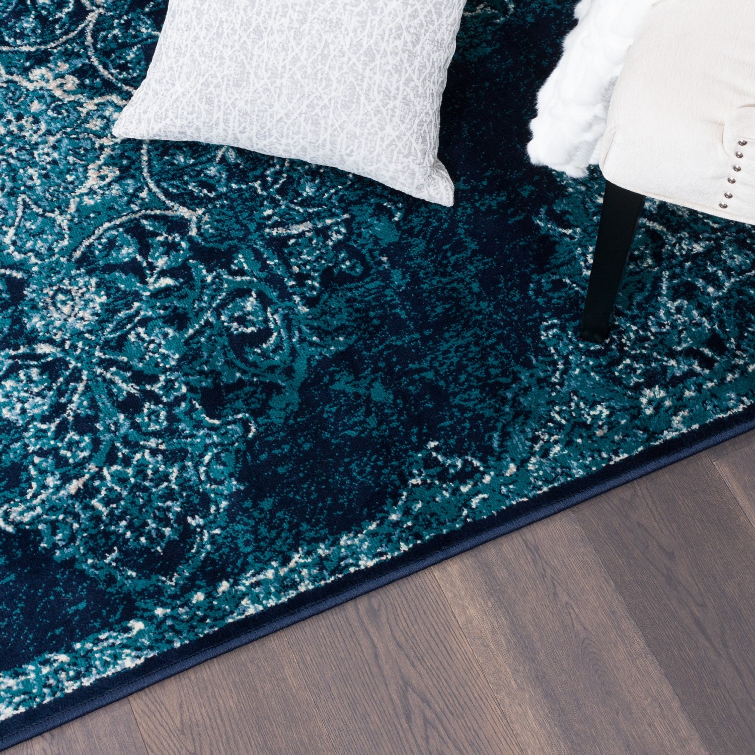 Tapis d'appoint Saville Vintage, marine / turquoise, 2 pi 2 po x 3 pi 11 po