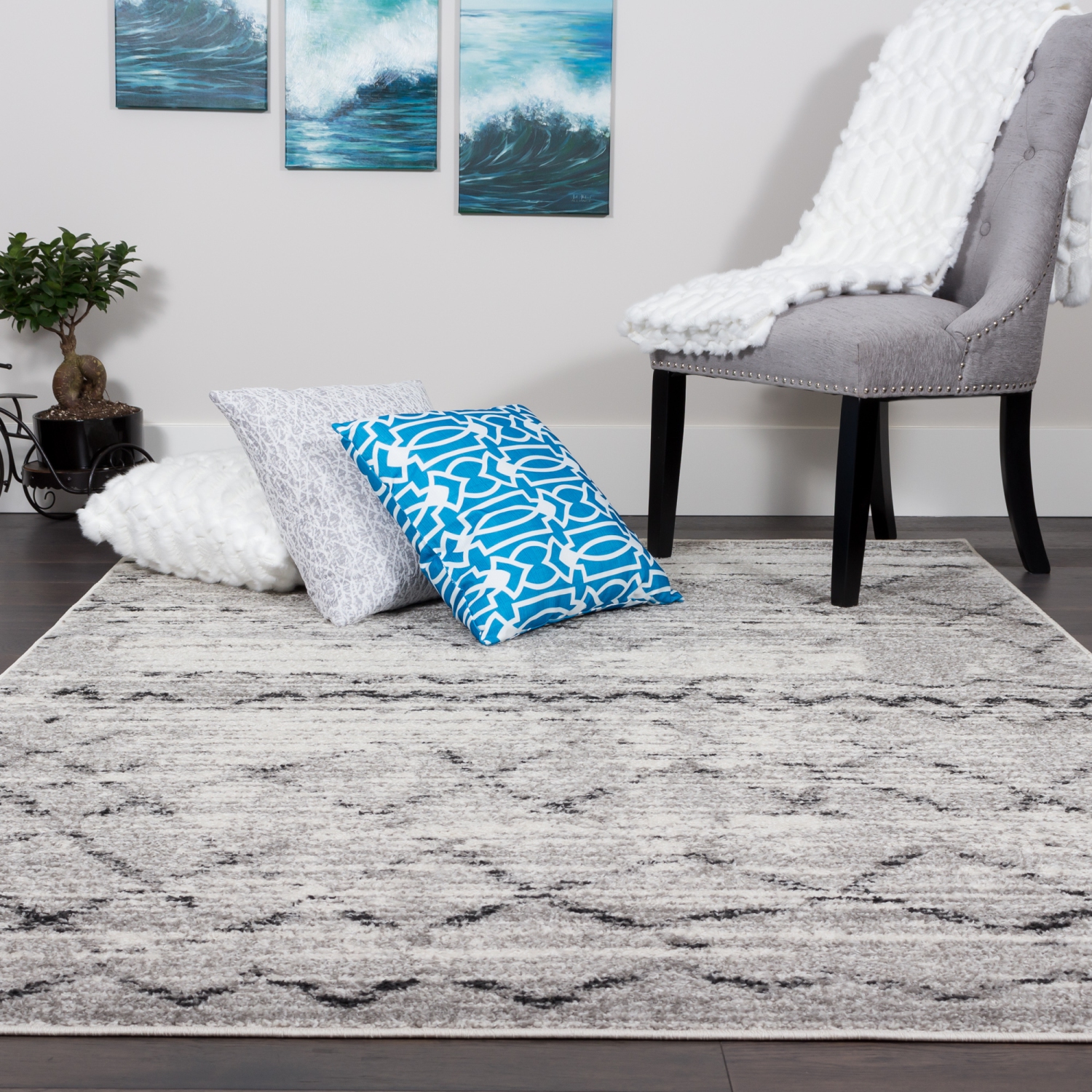 Lavan Trellis Grey Area Rug 6'7" x 9'4"