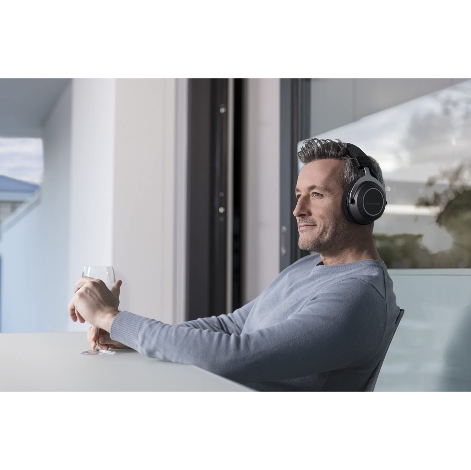 beyerdynamic Amiron Wireless High-End Stereo Headphones