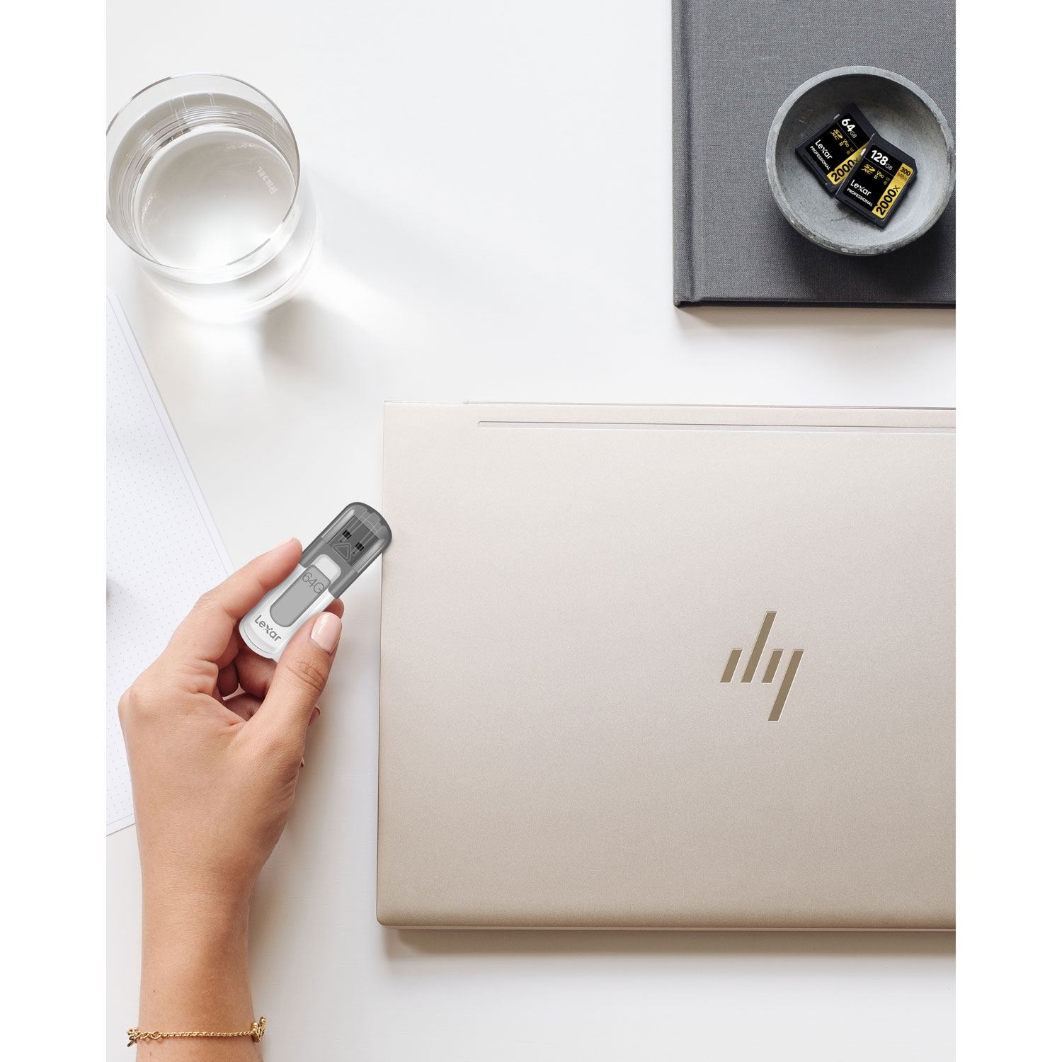 Clé USB 3.0 de 64 Go JumpDrive V100 de Lexar