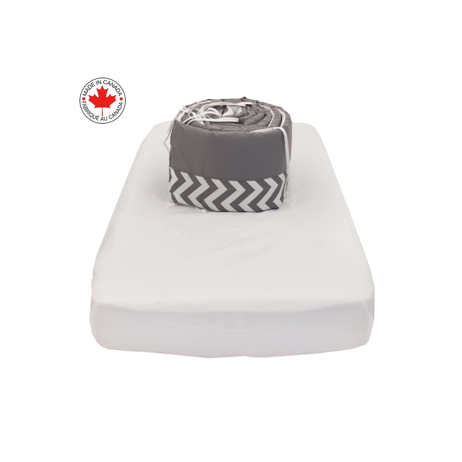 BEBELELO BABY CRIB BEDDING 8 PIECE ZIGZAG SET, PERFECT FOR BABY GIRLS AND BOYS, INCLUDES GRAY AND WHITE GIRAFFE DESIGN