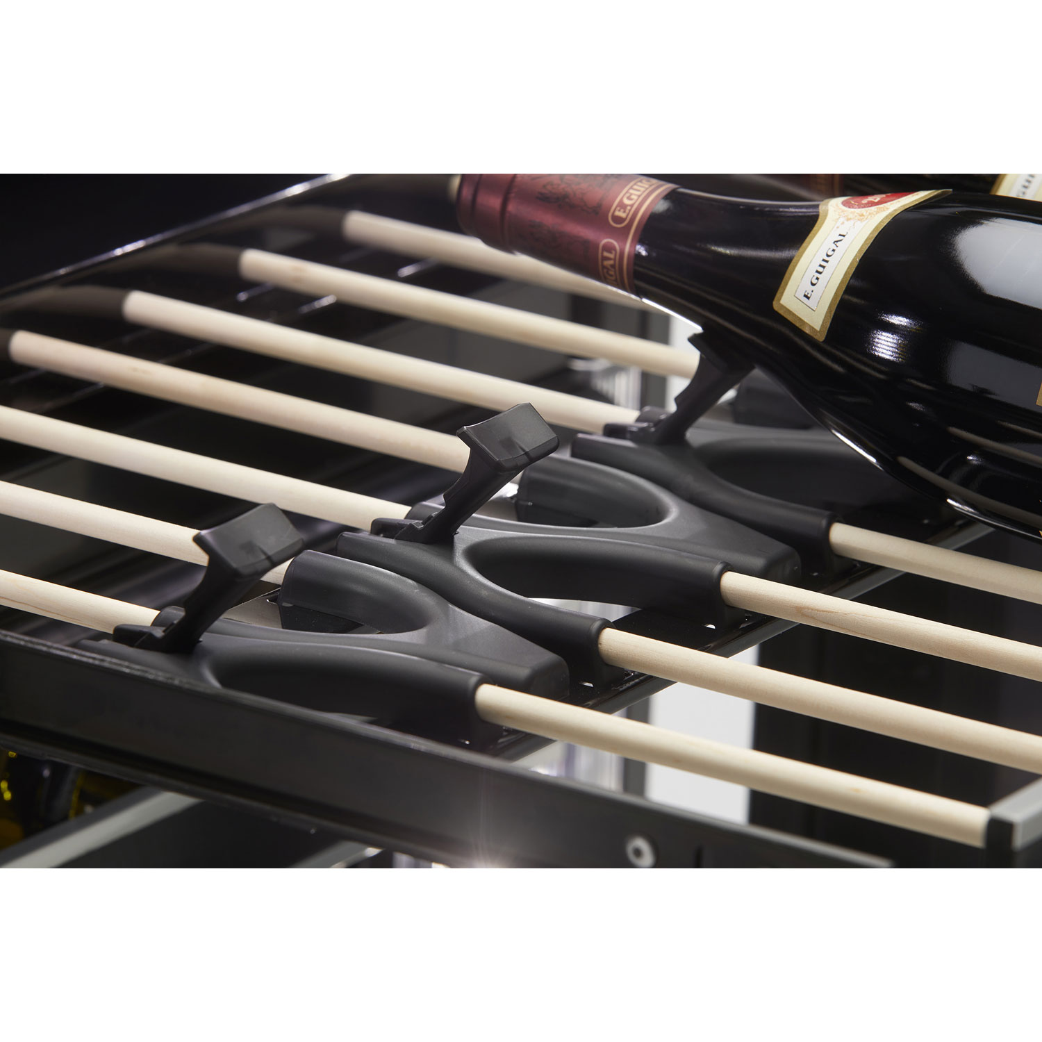 Refroidisseur à vin intégré pour 37 bouteilles Reserve de Silhouette - Noir