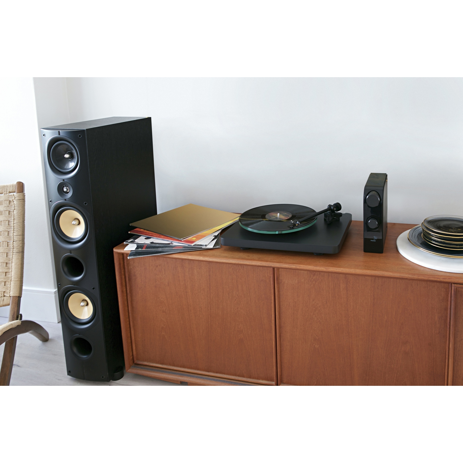 NAD D3045 Amplificateur numérique hybride avec DAC - Noir