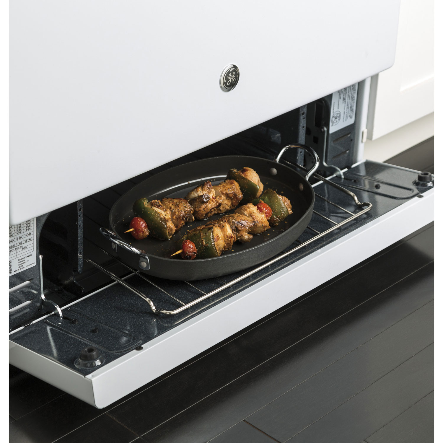 GE Profile 30" 4.8 Cu. Ft. Free-Standing Gas Range with Broiler Drawer - White