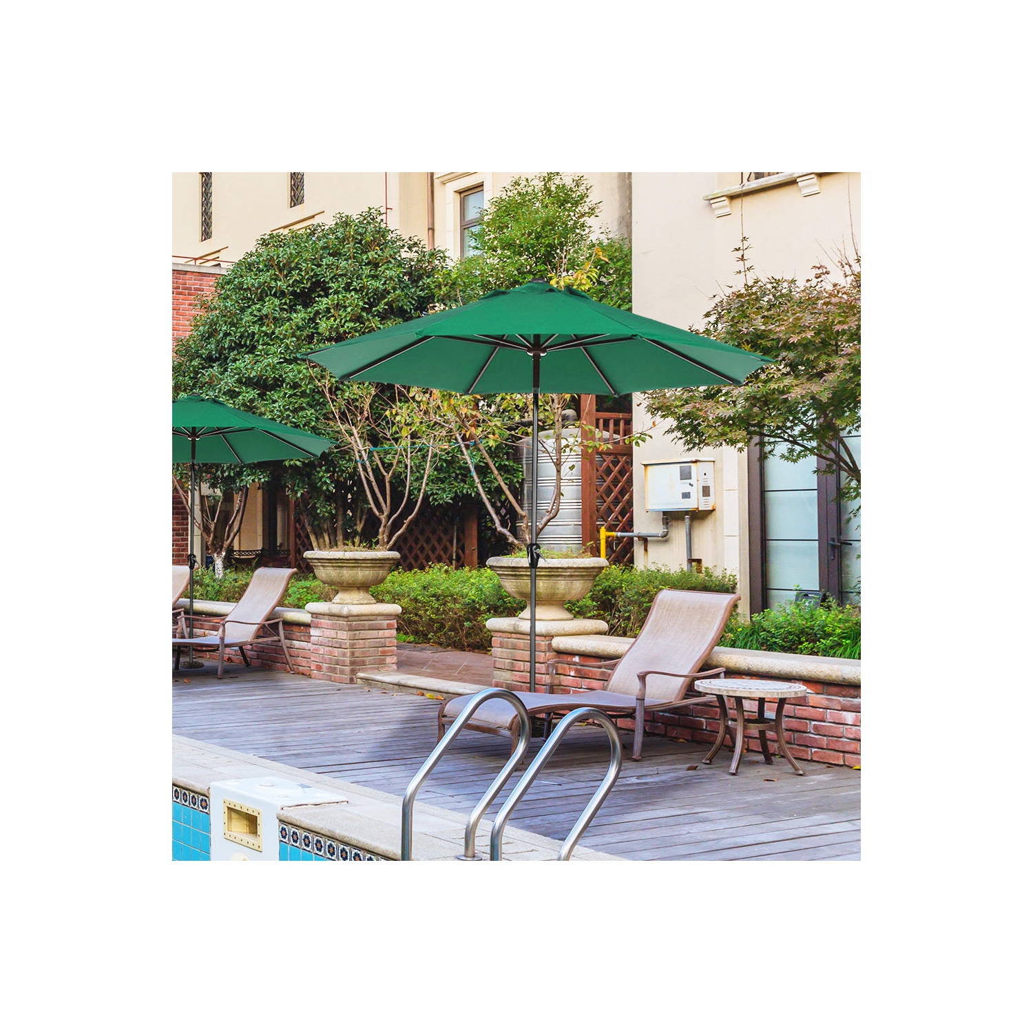 9 Ft Market Patio Umbrella with Tilt and Crank, Centred Umbrellas Outdoor Parasol Sun Shelter Table Umbrella with 8 Sturdy Ribs - Green