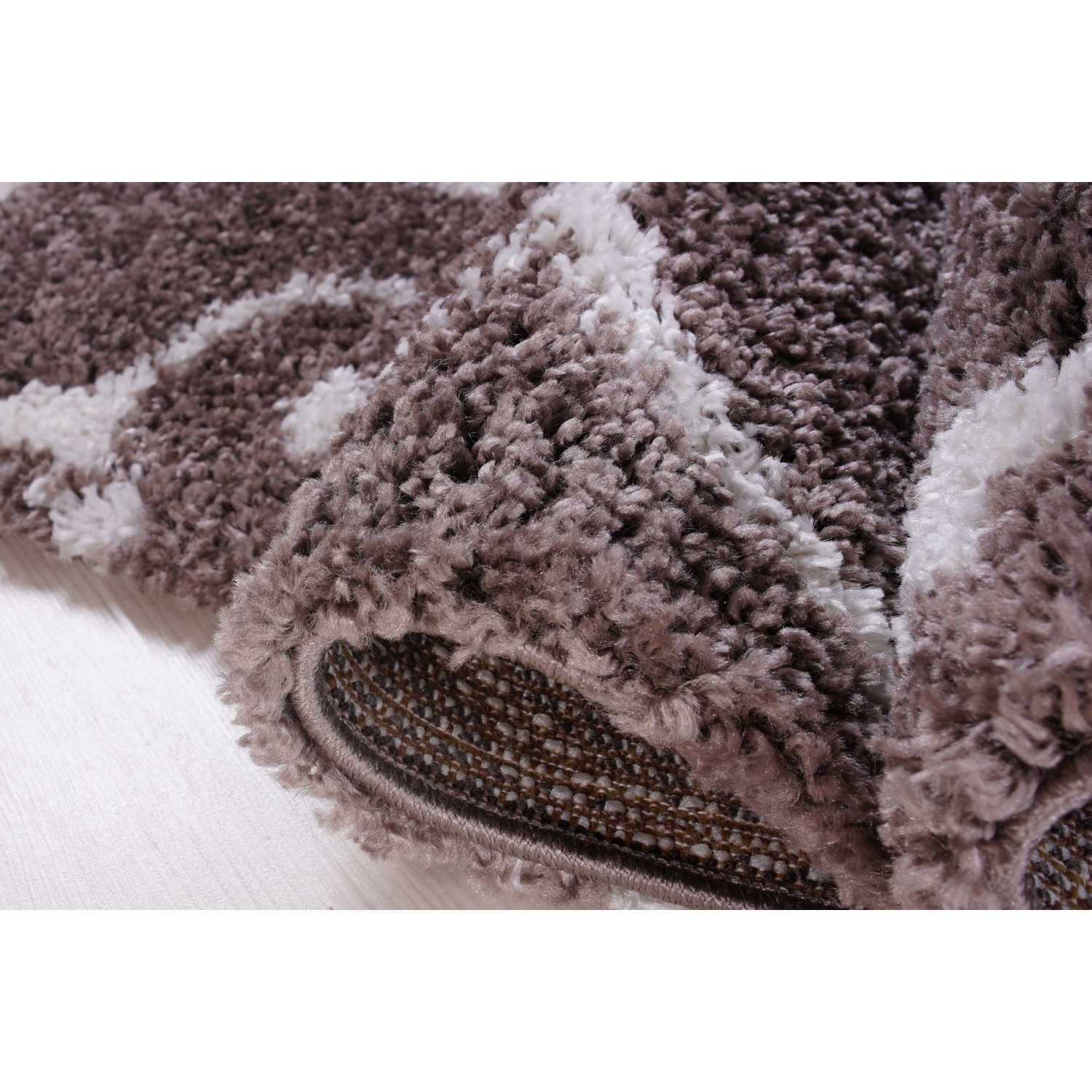 Rabat Shaggy White Mink Spirals Area Rug 2'7" x 4'11"