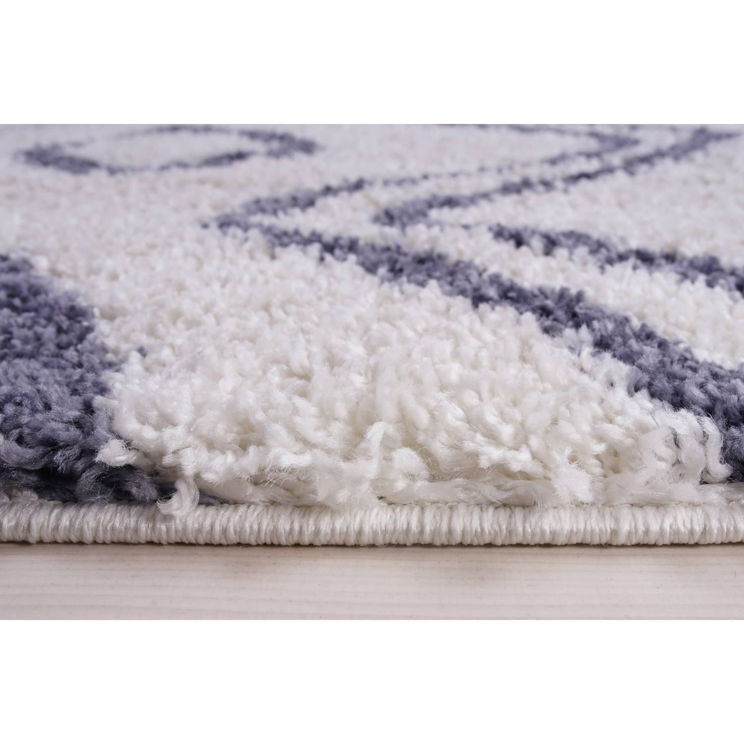 Casablanca Shaggy White Dark Gray Area Rug 3'11" x 5'7"