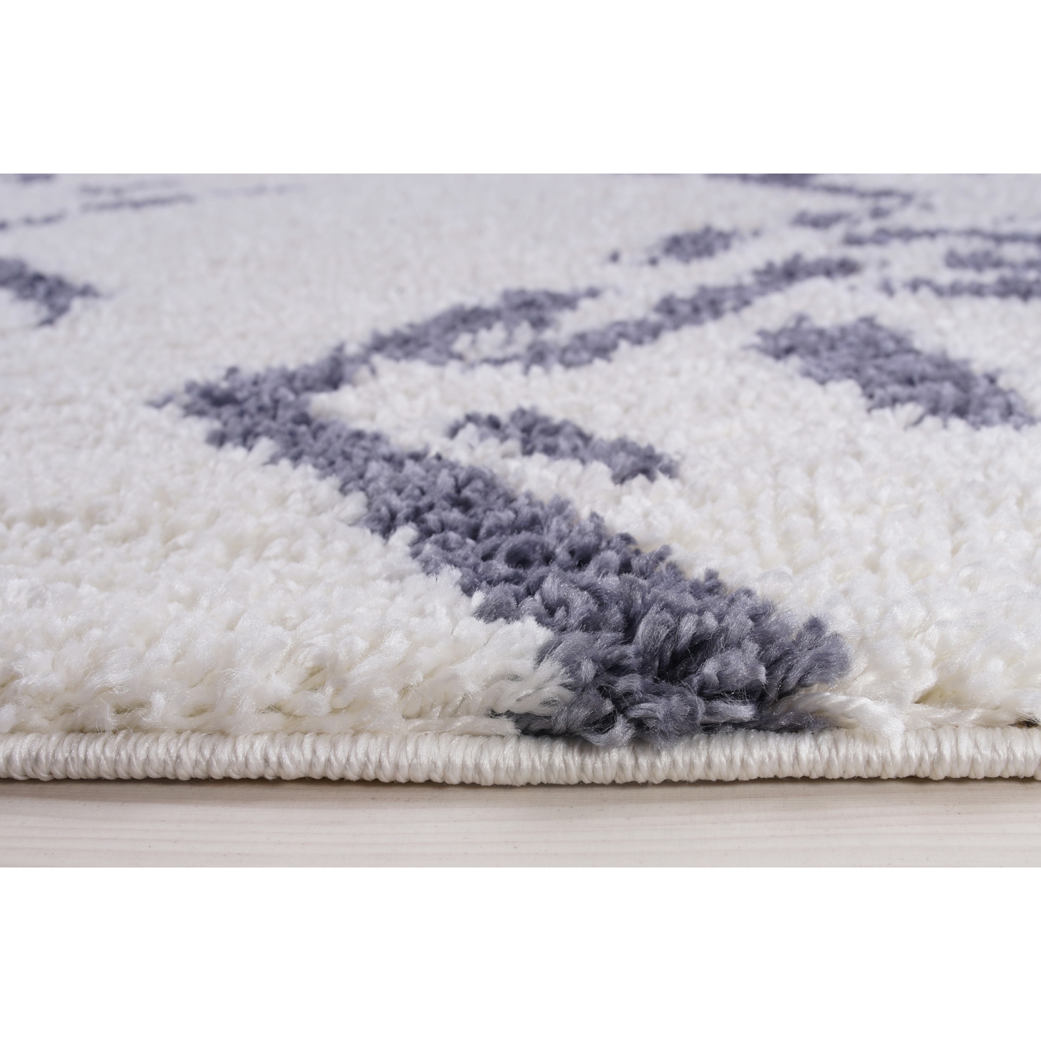 Kenitra Shaggy White Light Gray Area Rug 2'7" x 4'11"