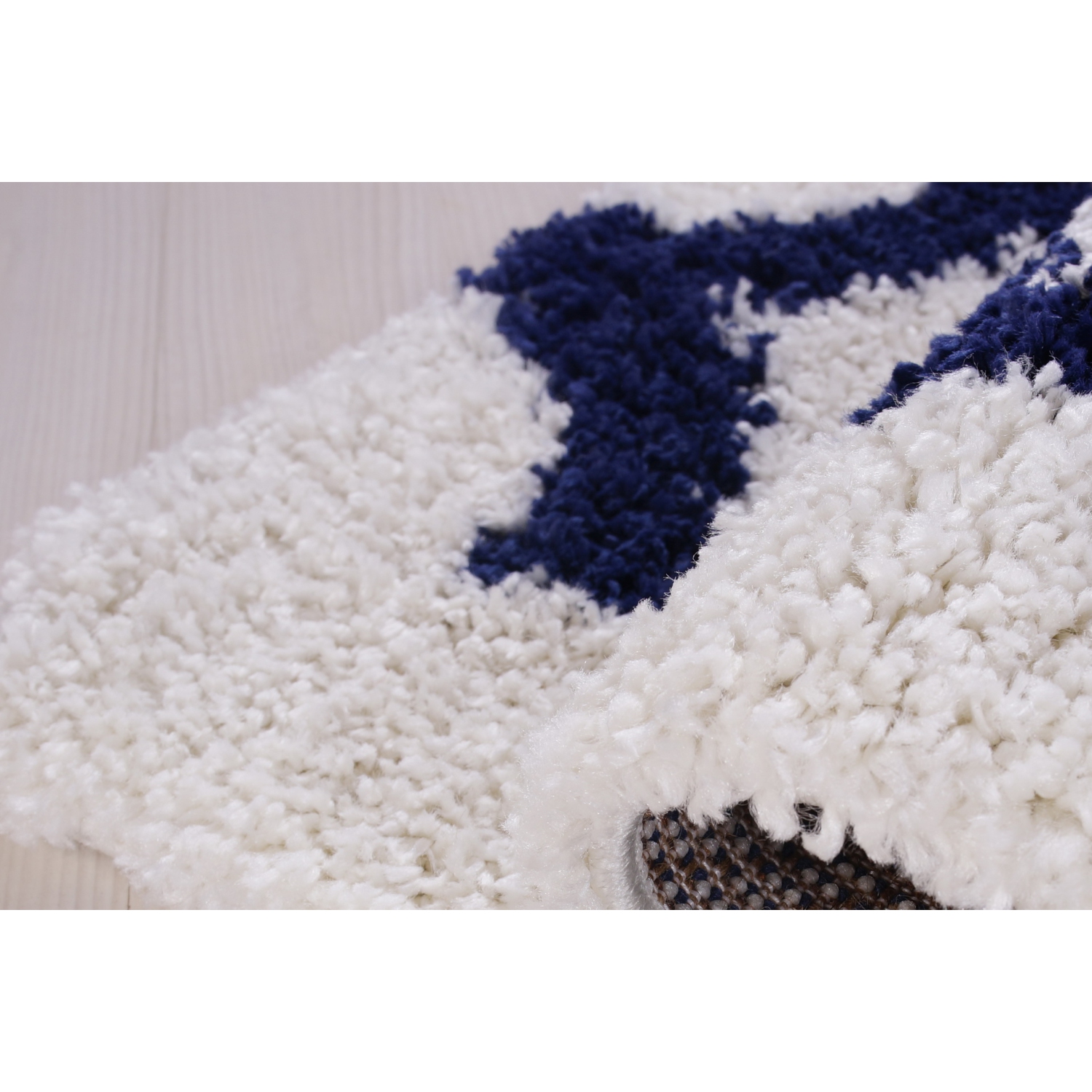 Fes Shaggy White Dark Blue Area Rug 6'5" x 9'5"
