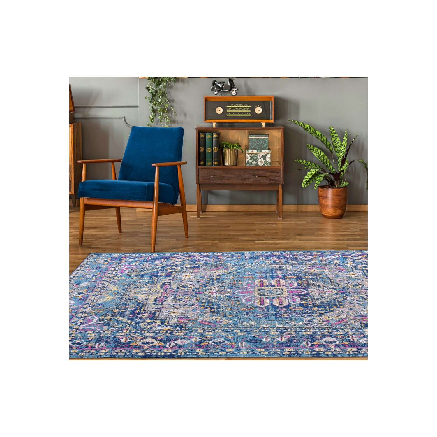 Rowen Dark Blue Traditional Indoor/Outdoor Area Rug 7'10" x 10'5"